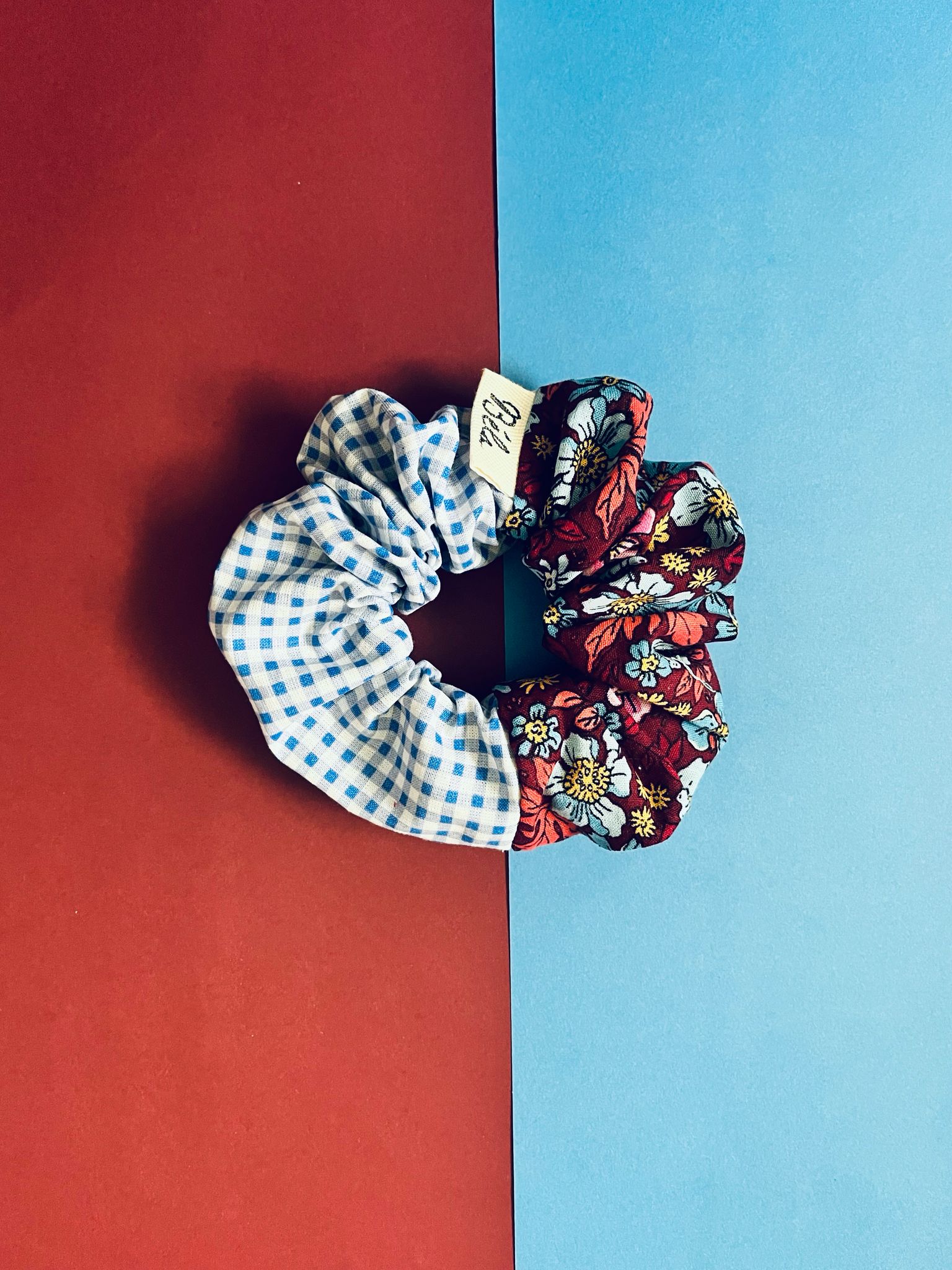 chouchou, accessoire cheveux, upcycling, tissu, couture, création française, made in france, ethique, fait main, modèle unique, boutique de créateurs, boutique nantaise, kapsule éphémère