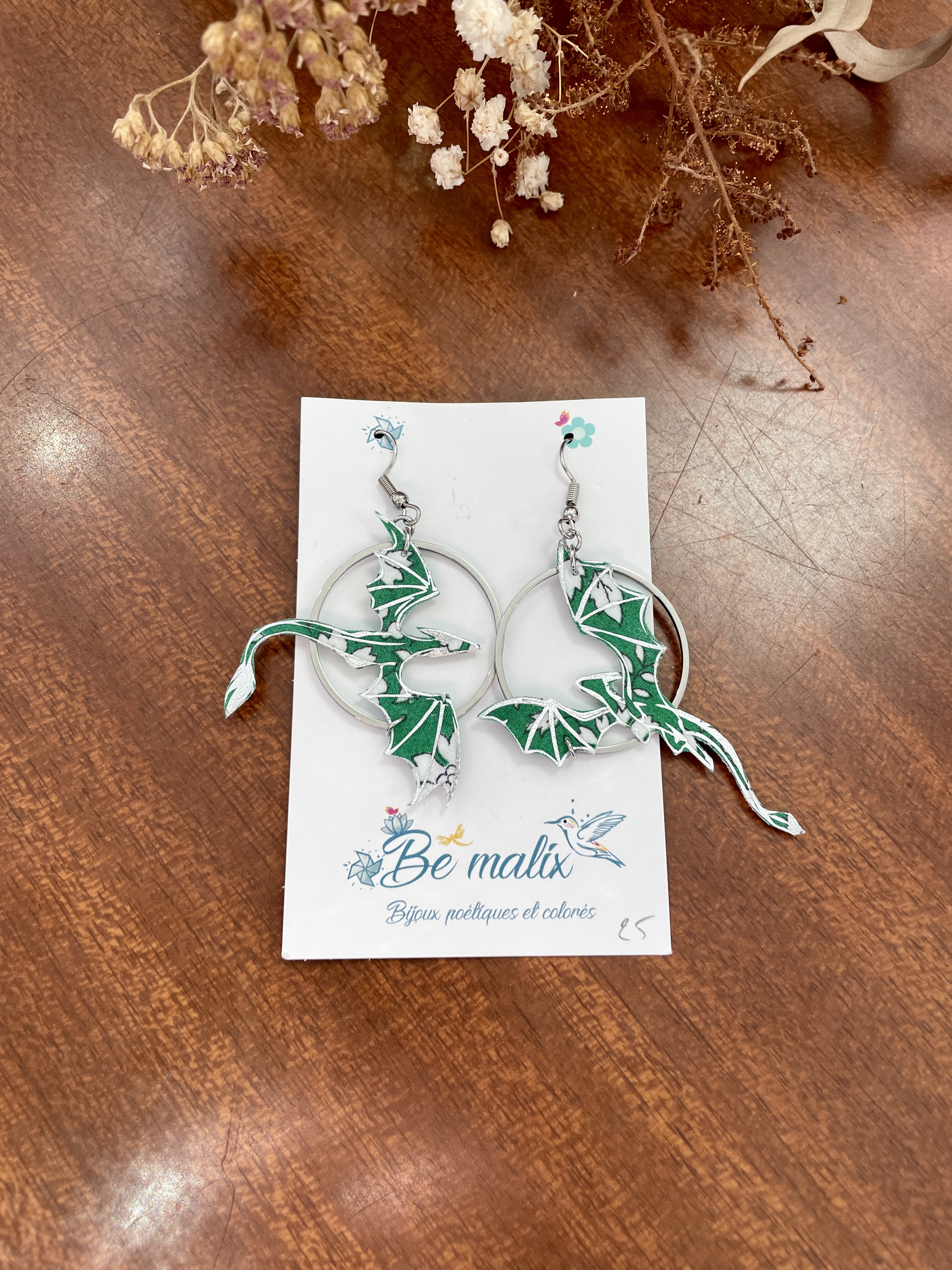 boucles d'oreilles, bijoux, créatrice française, made in france, fabrication locale, idée de cadeau, fait main, modèle unique, cadeau de noël, boutique de créateurs, boutique nantaise, kapsule éphémère