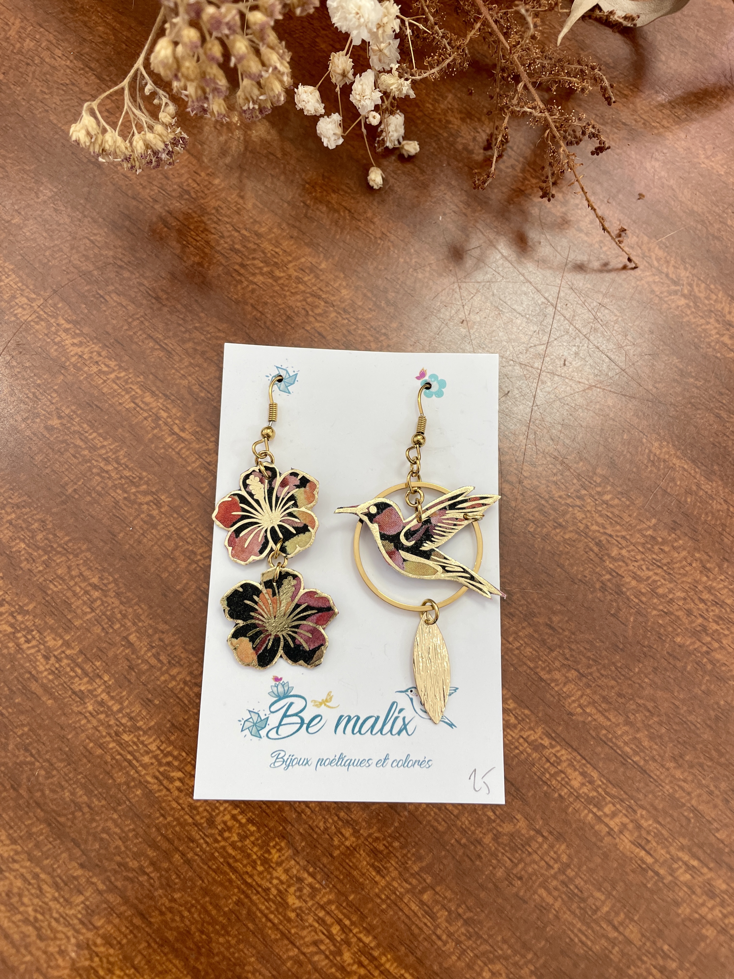 boucles d'oreilles, bijoux, créatrice française, made in france, fabrication locale, idée de cadeau, fait main, modèle unique, cadeau de noël, boutique de créateurs, boutique nantaise, kapsule éphémère