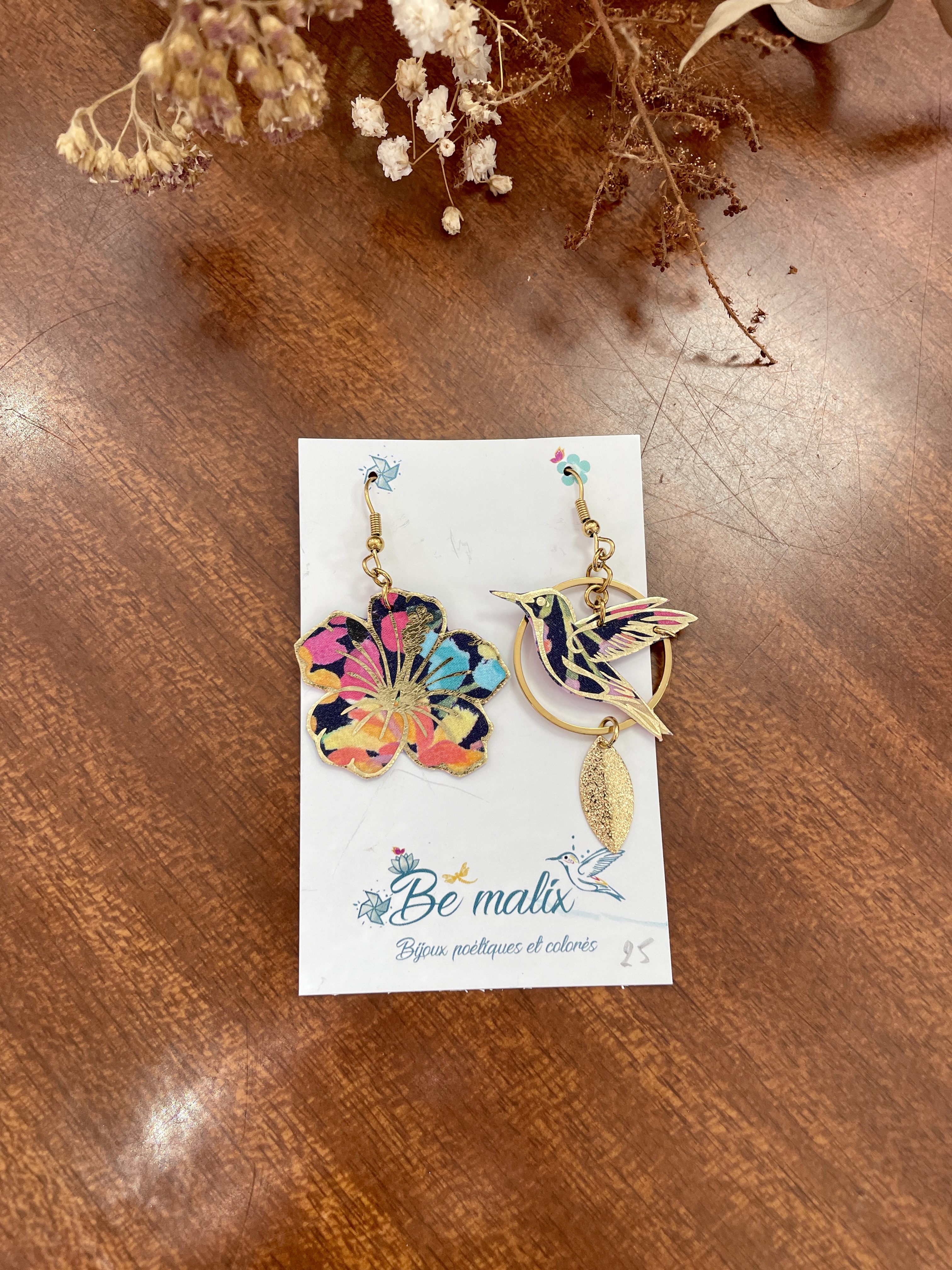 boucles d'oreilles, bijoux, créatrice française, made in france, fabrication locale, idée de cadeau, fait main, modèle unique, cadeau de noël, boutique de créateurs, boutique nantaise, kapsule éphémère