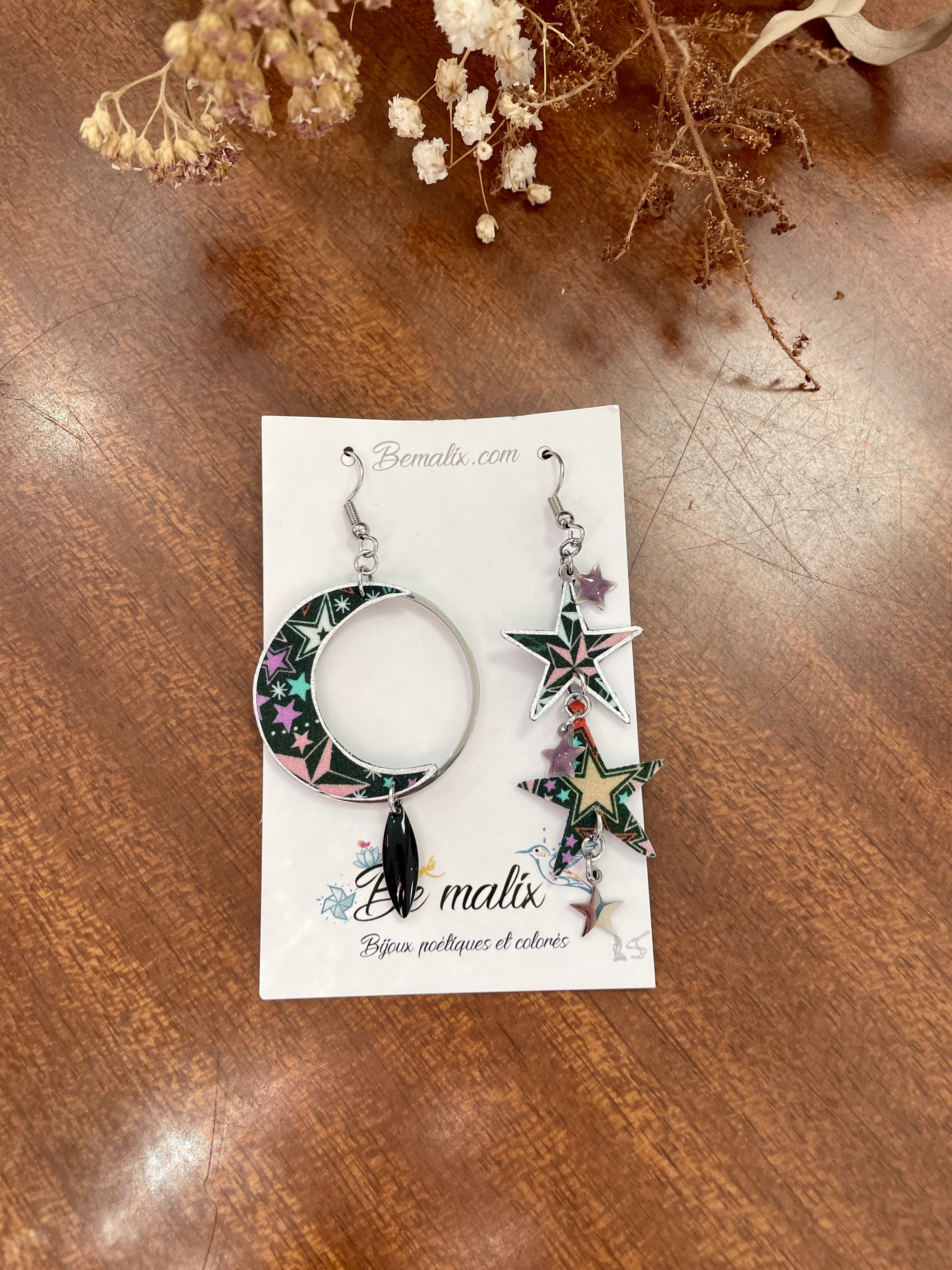 boucles d'oreilles, bijoux, créatrice française, made in france, fabrication locale, idée de cadeau, fait main, modèle unique, cadeau de noël, boutique de créateurs, boutique nantaise, kapsule éphémère