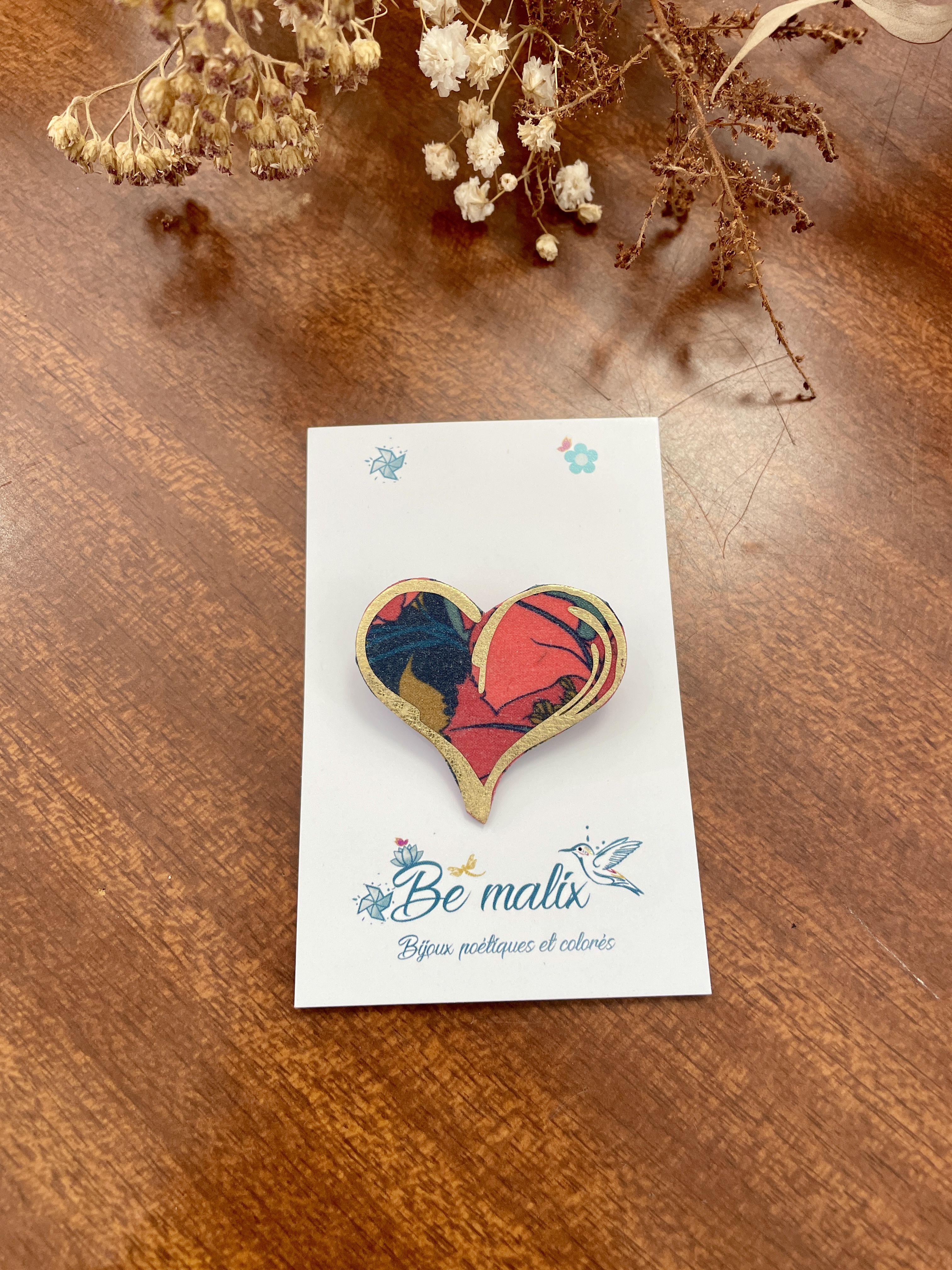 boucles d'oreilles, bijoux, créatrice française, made in france, fabrication locale, idée de cadeau, fait main, modèle unique, cadeau de noël, boutique de créateurs, boutique nantaise, kapsule éphémère