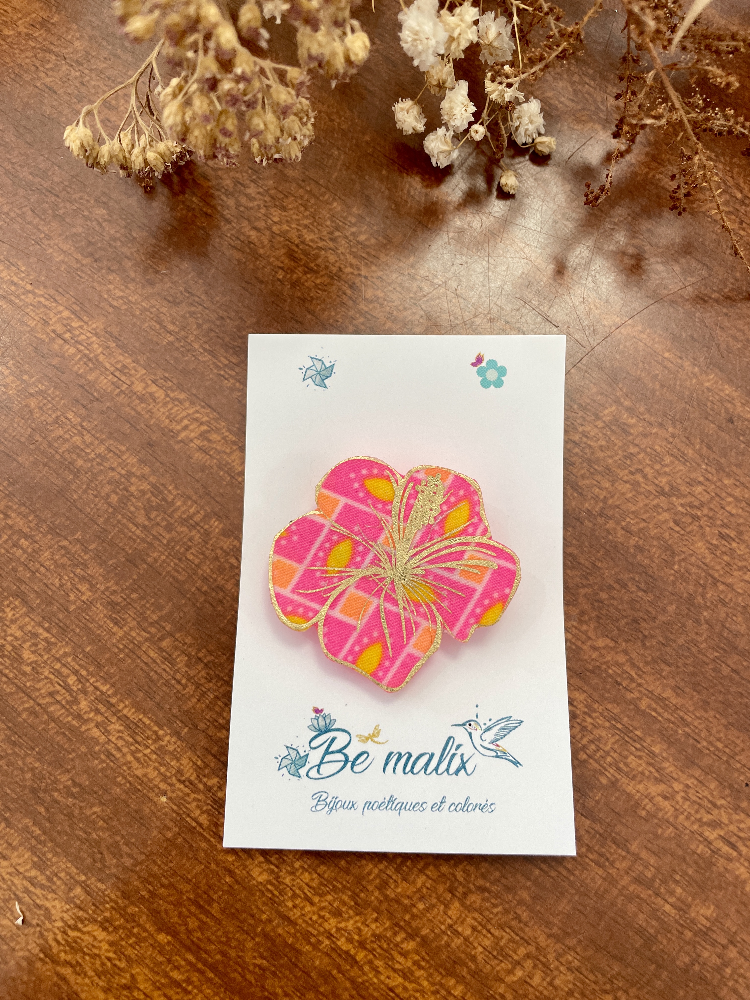 boucles d'oreilles, bijoux, créatrice française, made in france, fabrication locale, idée de cadeau, fait main, modèle unique, cadeau de noël, boutique de créateurs, boutique nantaise, kapsule éphémère