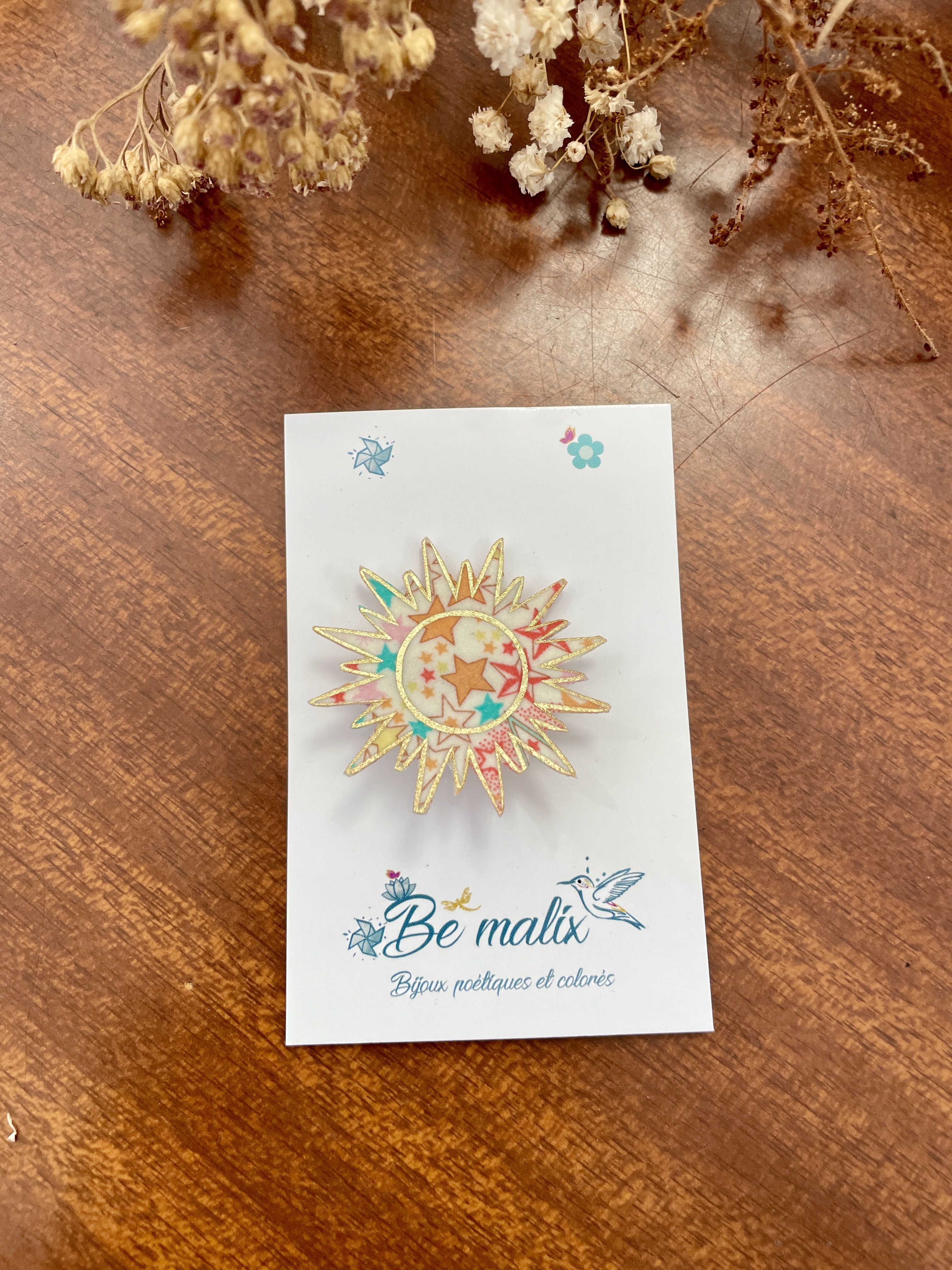 boucles d'oreilles, bijoux, créatrice française, made in france, fabrication locale, idée de cadeau, fait main, modèle unique, cadeau de noël, boutique de créateurs, boutique nantaise, kapsule éphémère