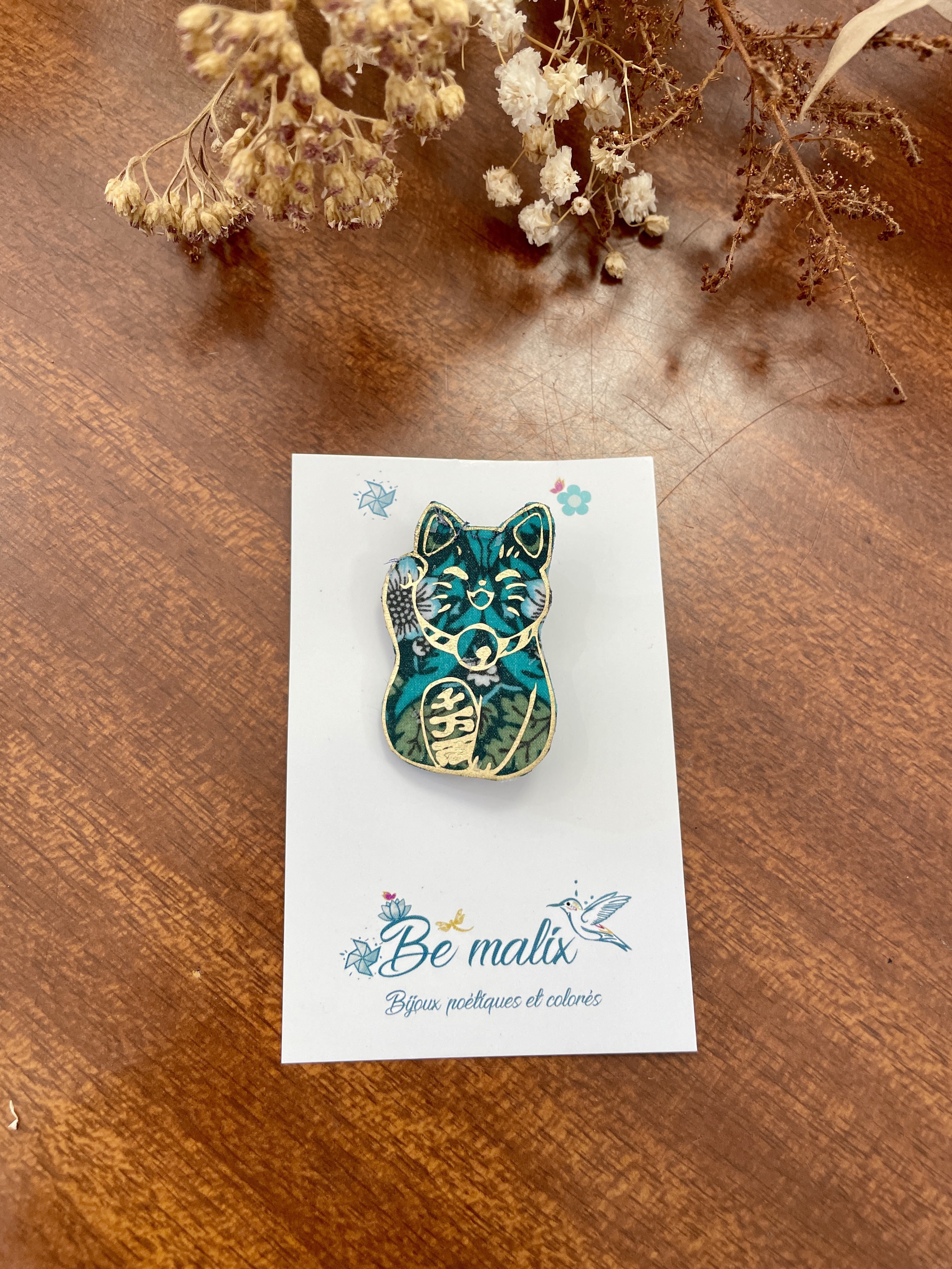 boucles d'oreilles, bijoux, créatrice française, made in france, fabrication locale, idée de cadeau, fait main, modèle unique, cadeau de noël, boutique de créateurs, boutique nantaise, kapsule éphémère