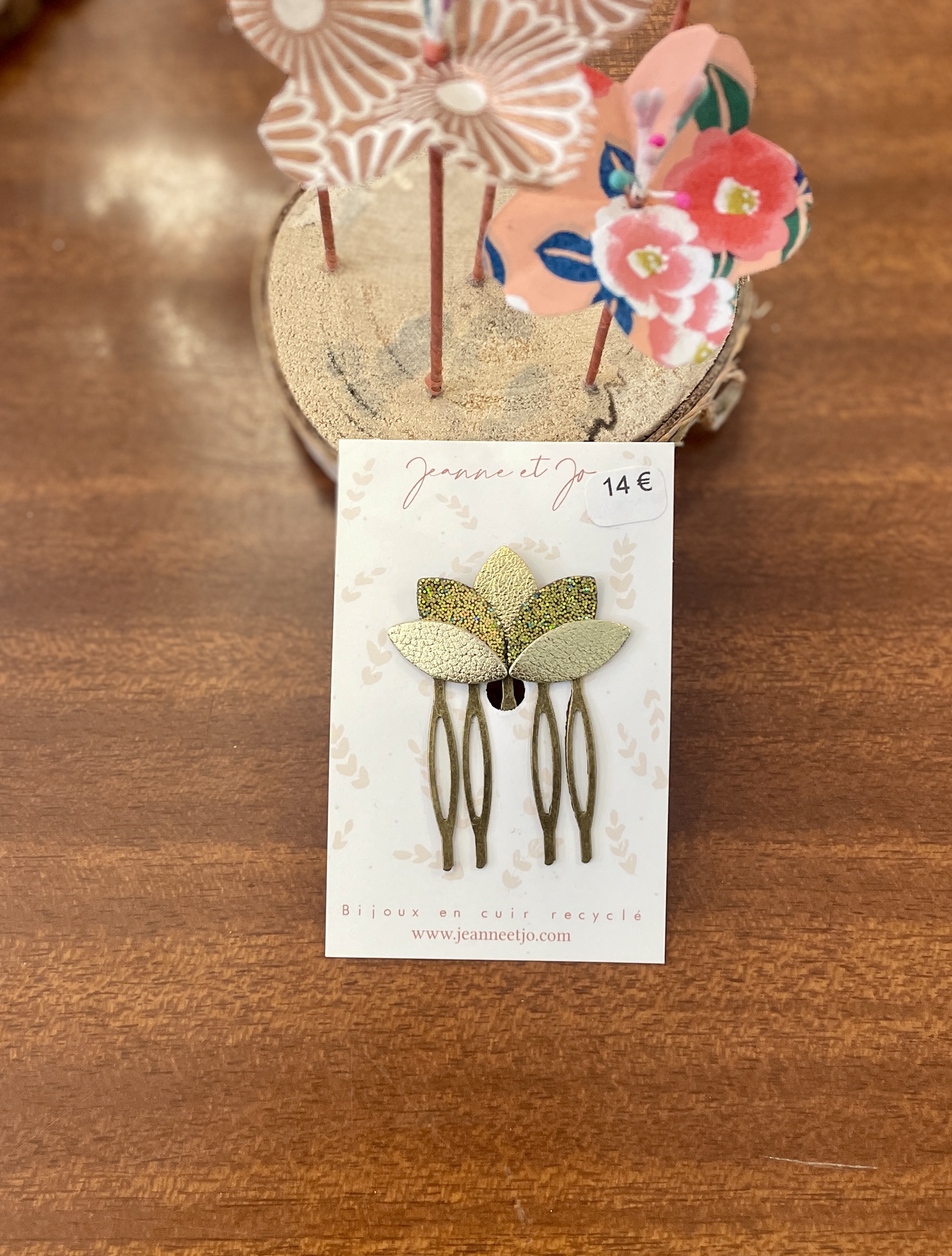 pin's, broche, bijoux, cuir, fait main, créatrice française, made in france, idée cadeau, boutique nantaise, boutique de créateurs, fête des mères, kapsule éphémère