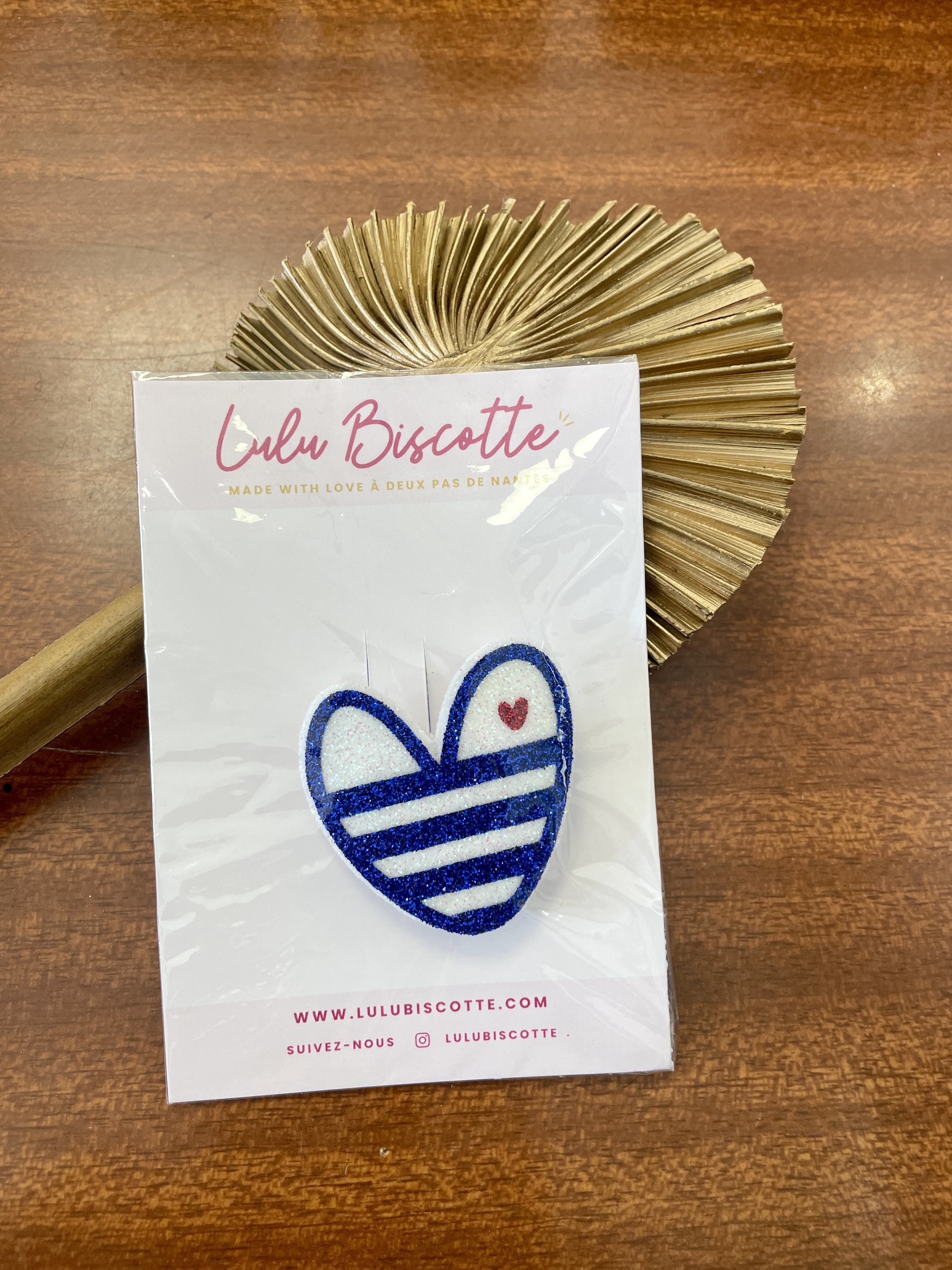 pin's, broche, accessoire, bijoux, fait main, création française, made in france, ethique, local, idée cadeau, boutique de créateurs, boutique nantaise, kapsule éphémère