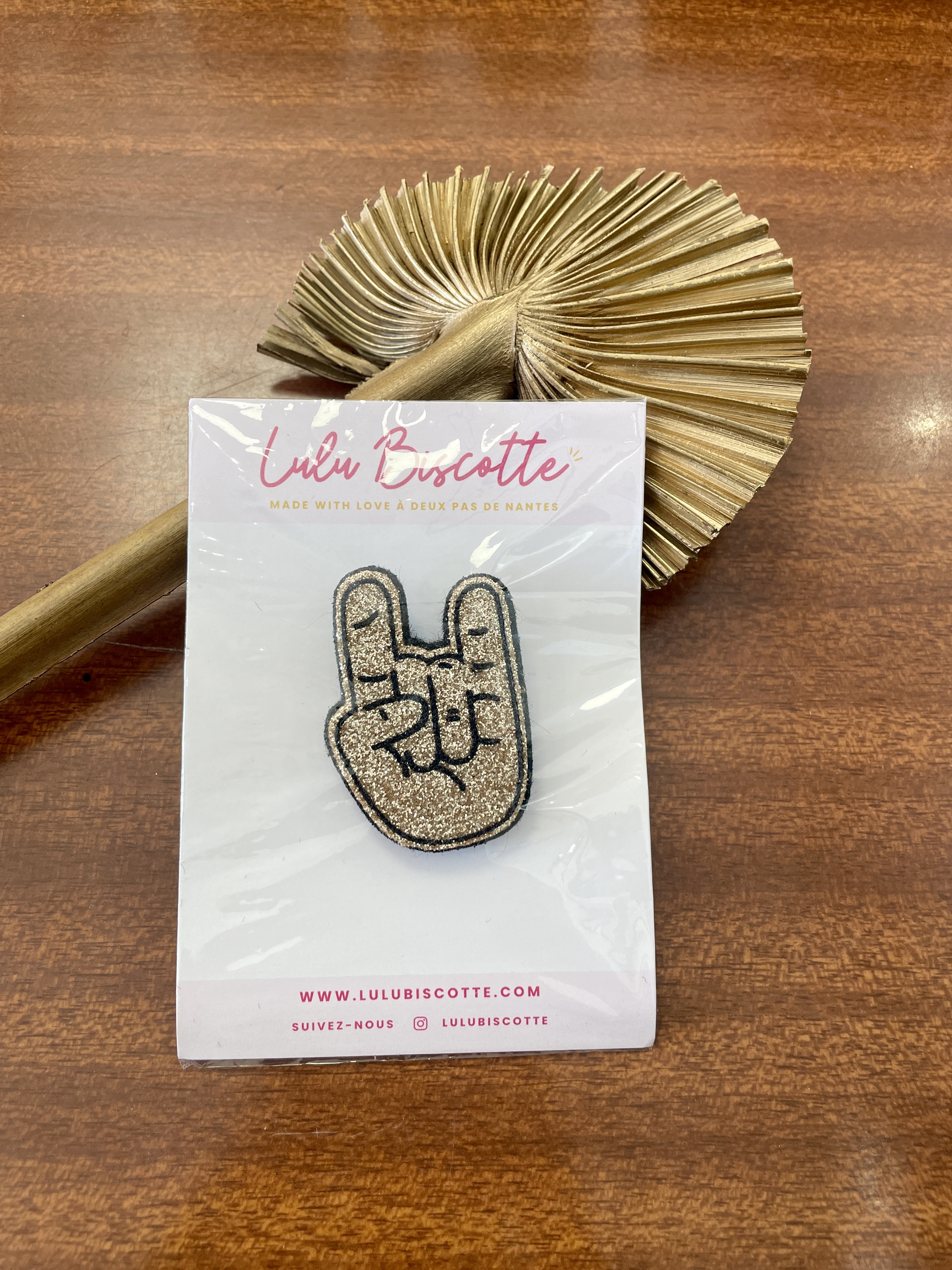 pin's, broche, accessoire, bijoux, fait main, création française, made in france, ethique, local, idée cadeau, boutique de créateurs, boutique nantaise, kapsule éphémère