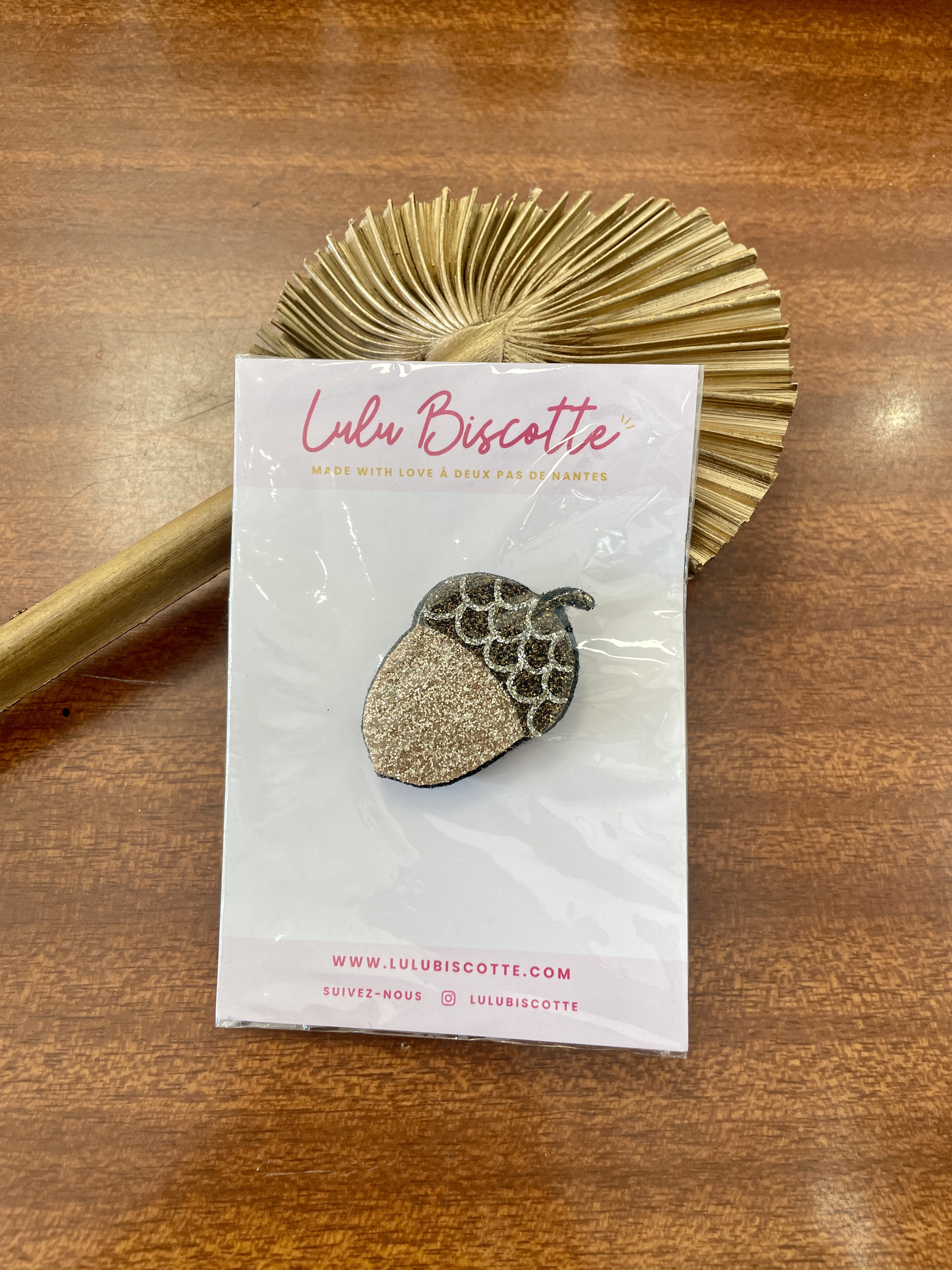 pin's, broche, accessoire, bijoux, fait main, création française, made in france, ethique, local, idée cadeau, boutique de créateurs, boutique nantaise, kapsule éphémère