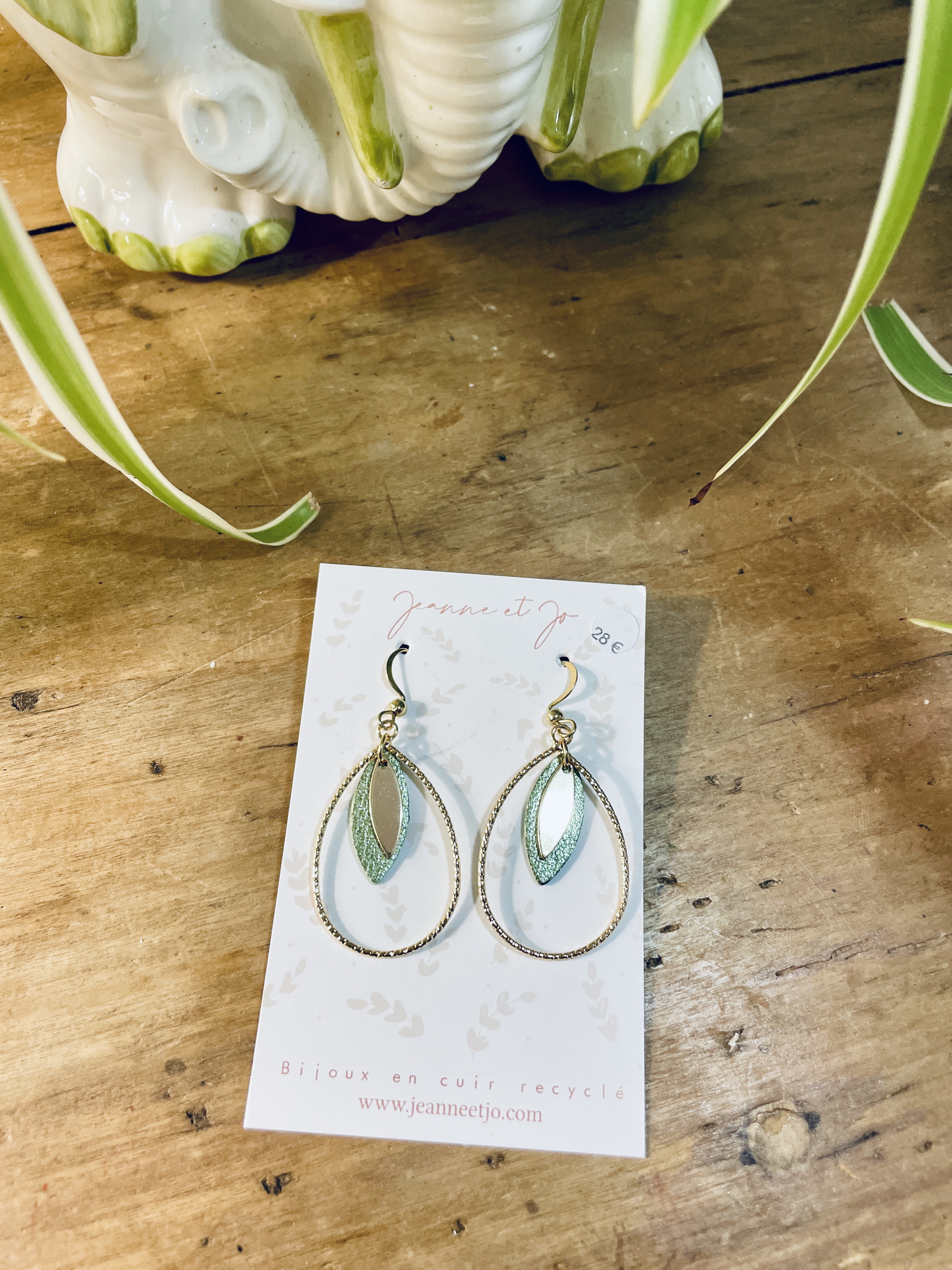 pin's, broche, bijoux, cuir, fait main, créatrice française, made in france, idée cadeau, boutique nantaise, boutique de créateurs, fête des mères, kapsule éphémère