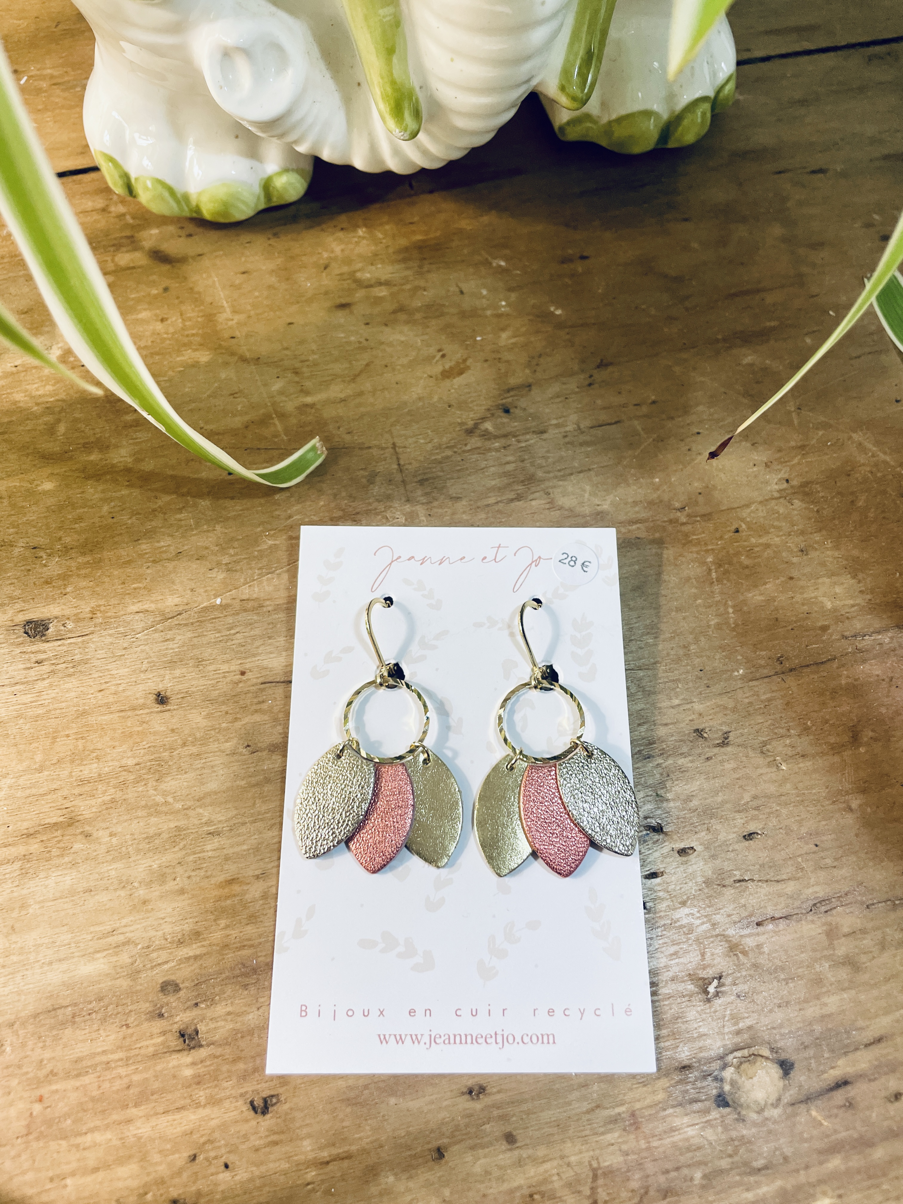 pin's, broche, bijoux, cuir, fait main, créatrice française, made in france, idée cadeau, boutique nantaise, boutique de créateurs, fête des mères, kapsule éphémère