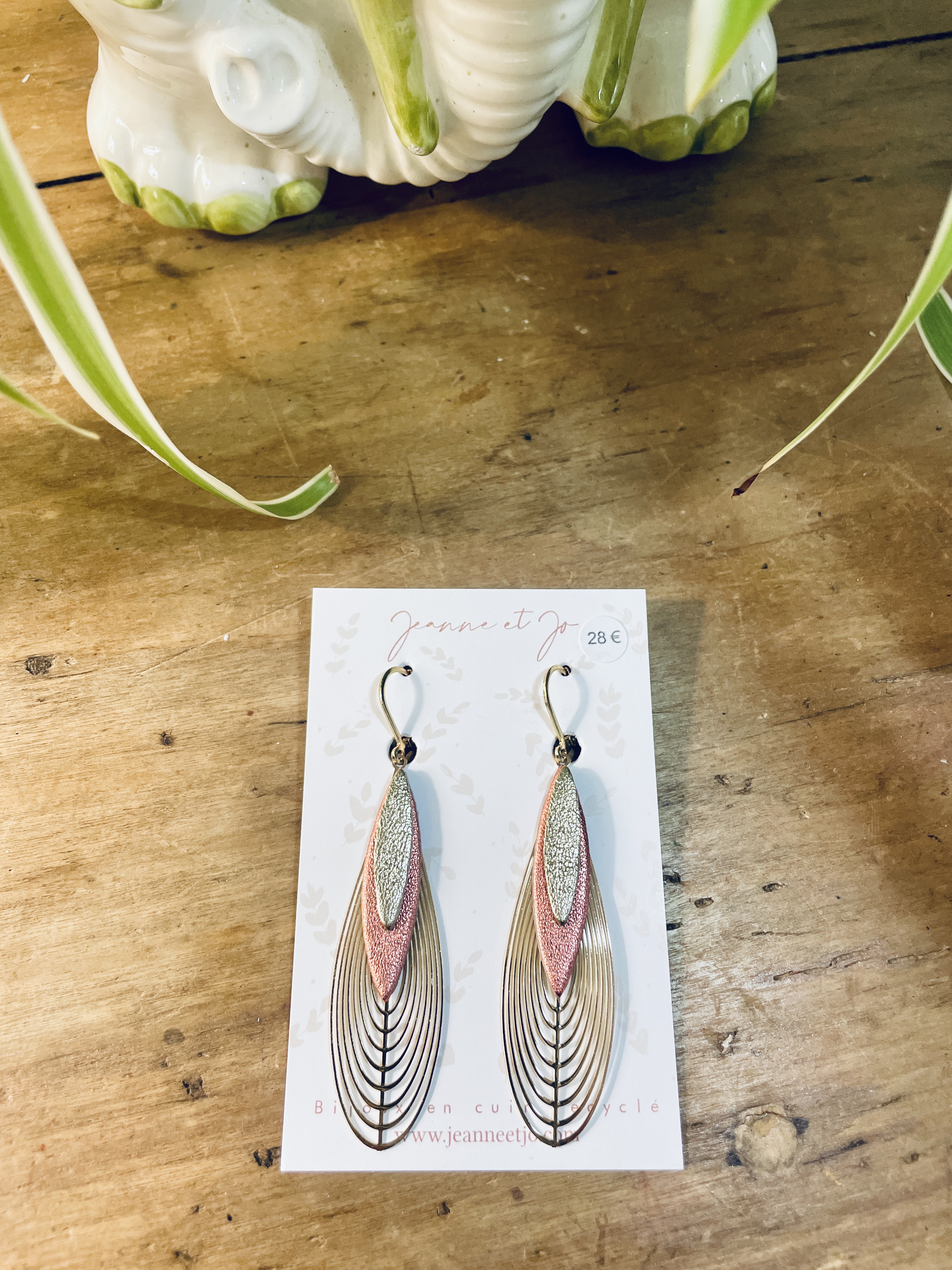 pin's, broche, bijoux, cuir, fait main, créatrice française, made in france, idée cadeau, boutique nantaise, boutique de créateurs, fête des mères, kapsule éphémère