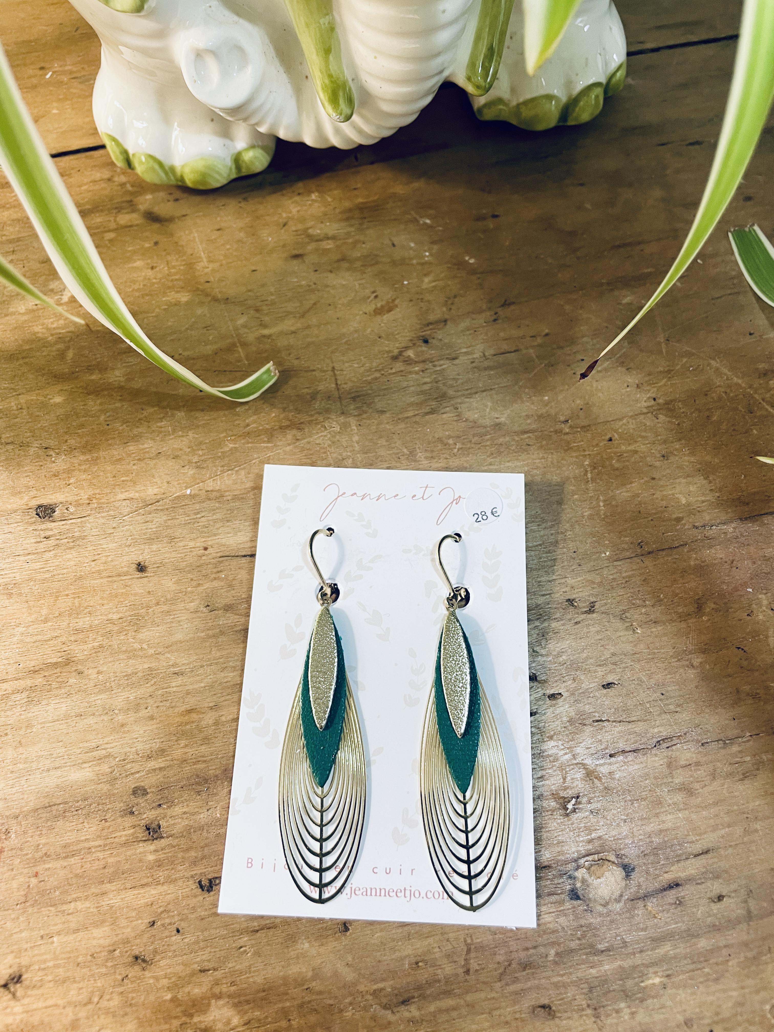 pin's, broche, bijoux, cuir, fait main, créatrice française, made in france, idée cadeau, boutique nantaise, boutique de créateurs, fête des mères, kapsule éphémère