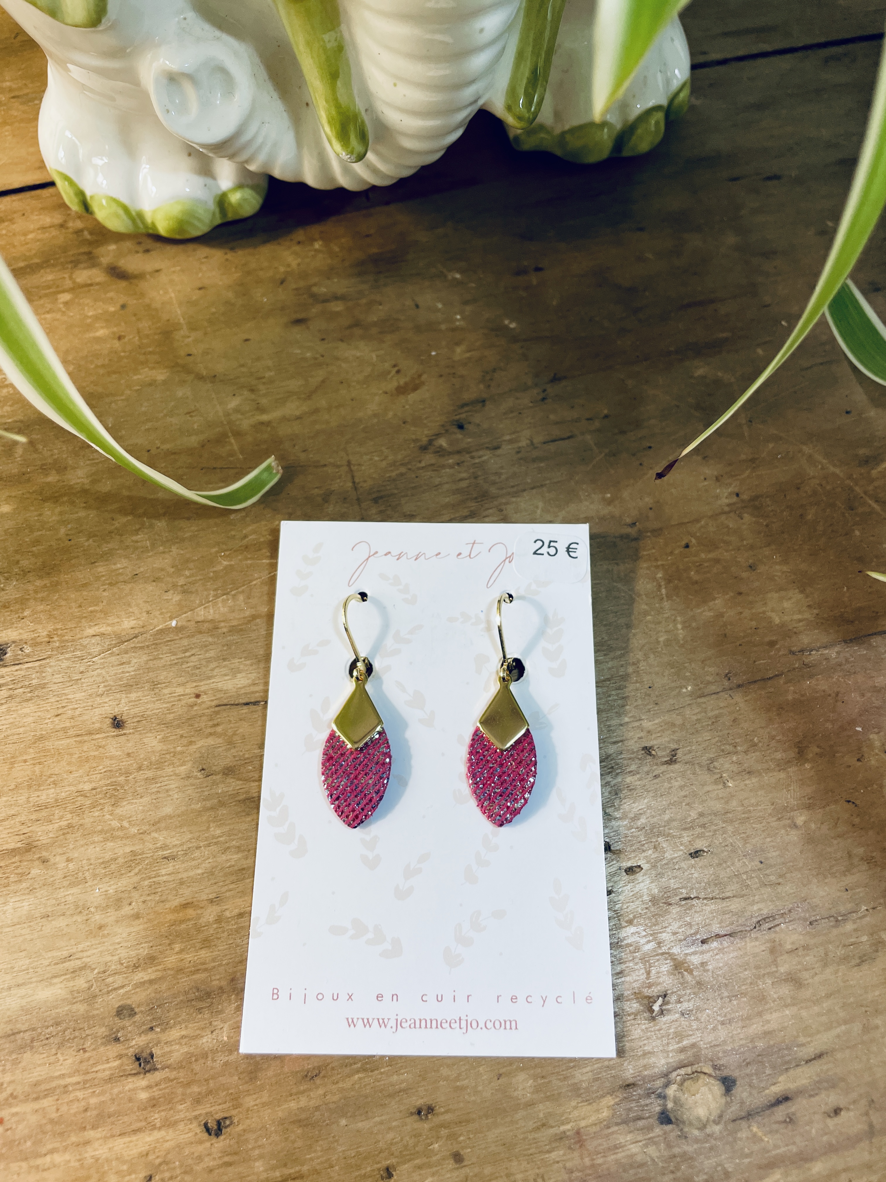 pin's, broche, bijoux, cuir, fait main, créatrice française, made in france, idée cadeau, boutique nantaise, boutique de créateurs, fête des mères, kapsule éphémère