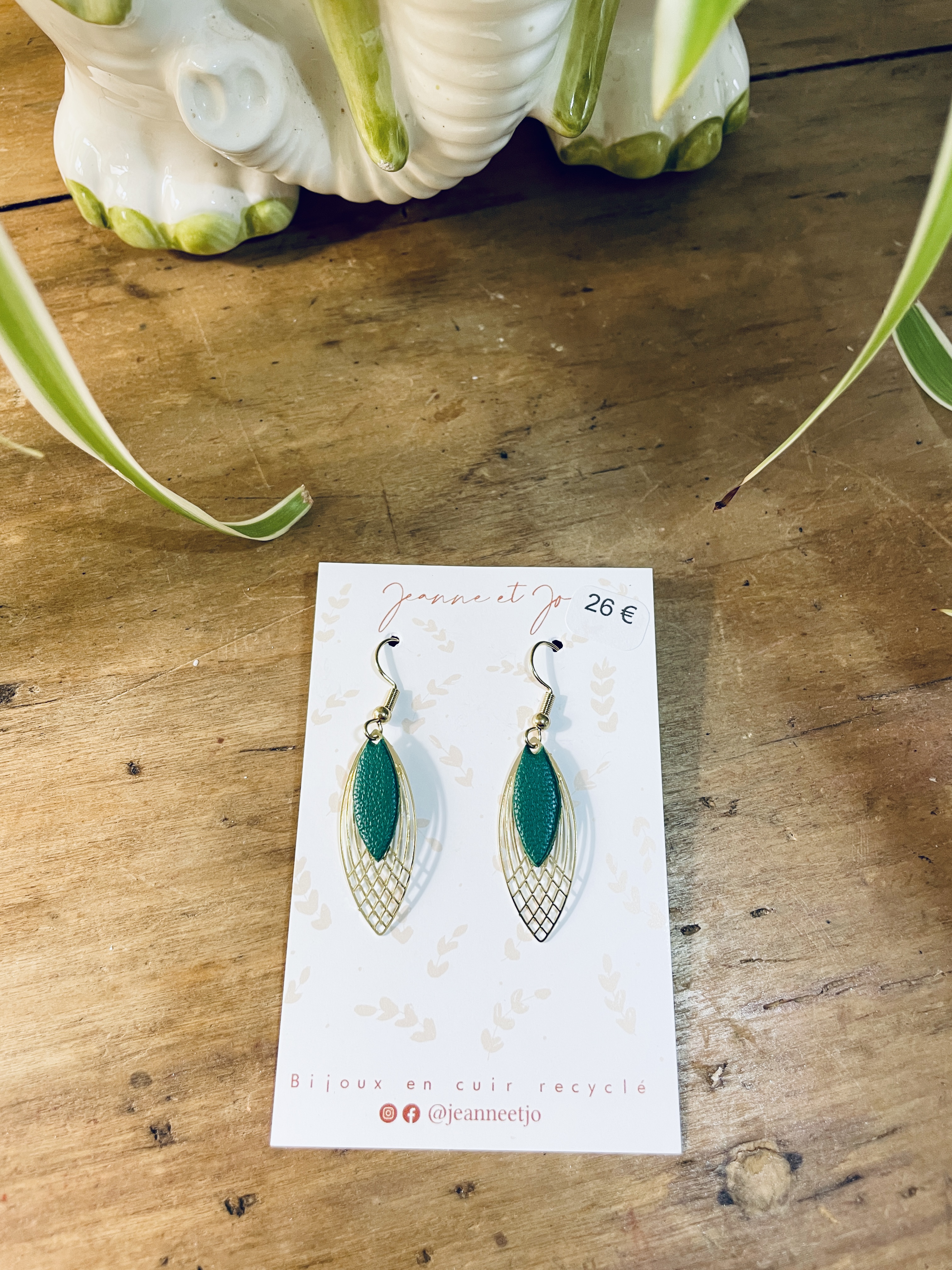 pin's, broche, bijoux, cuir, fait main, créatrice française, made in france, idée cadeau, boutique nantaise, boutique de créateurs, fête des mères, kapsule éphémère