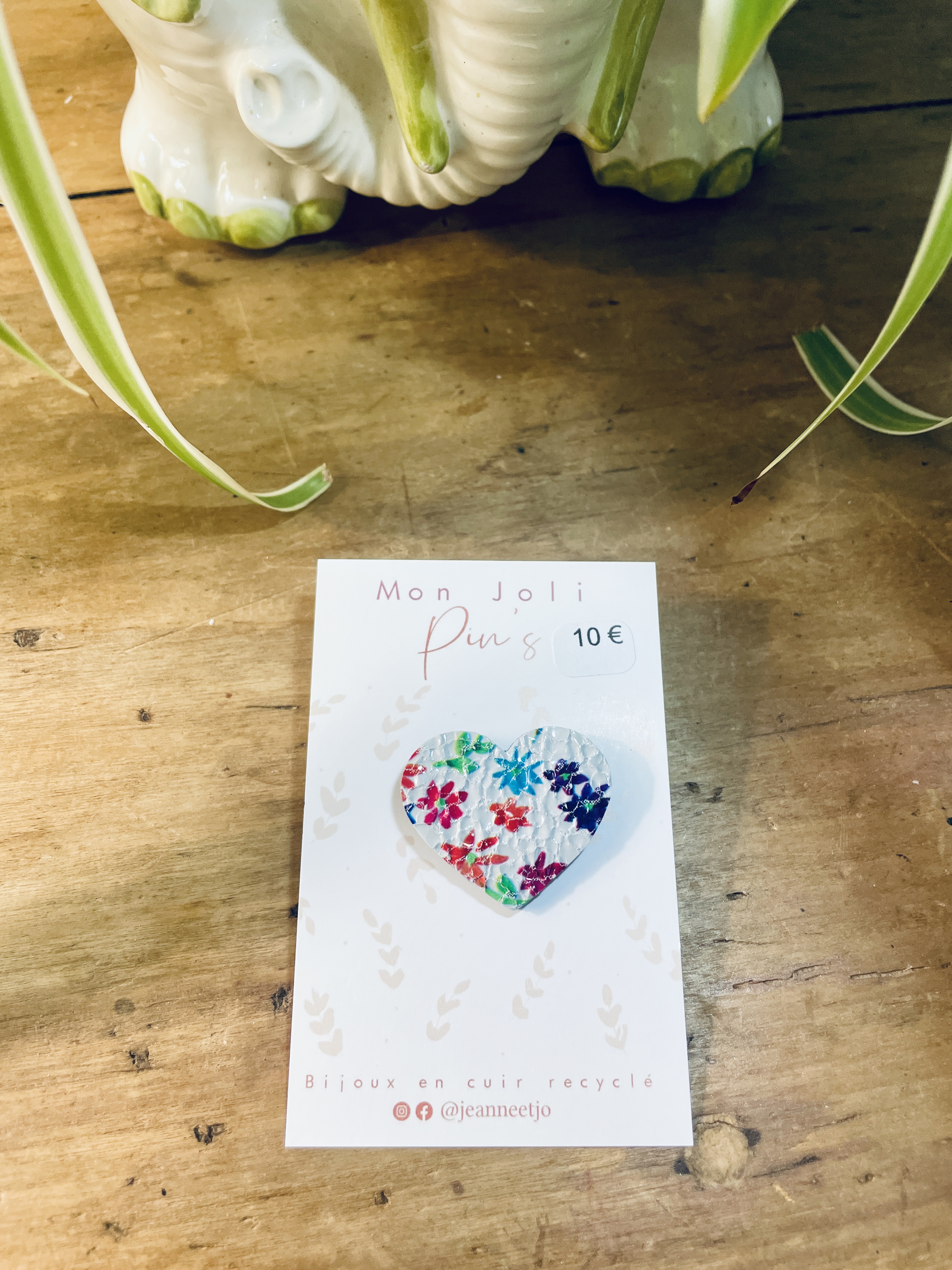 pin's, broche, bijoux, cuir, fait main, créatrice française, made in france, idée cadeau, boutique nantaise, boutique de créateurs, fête des mères, kapsule éphémère