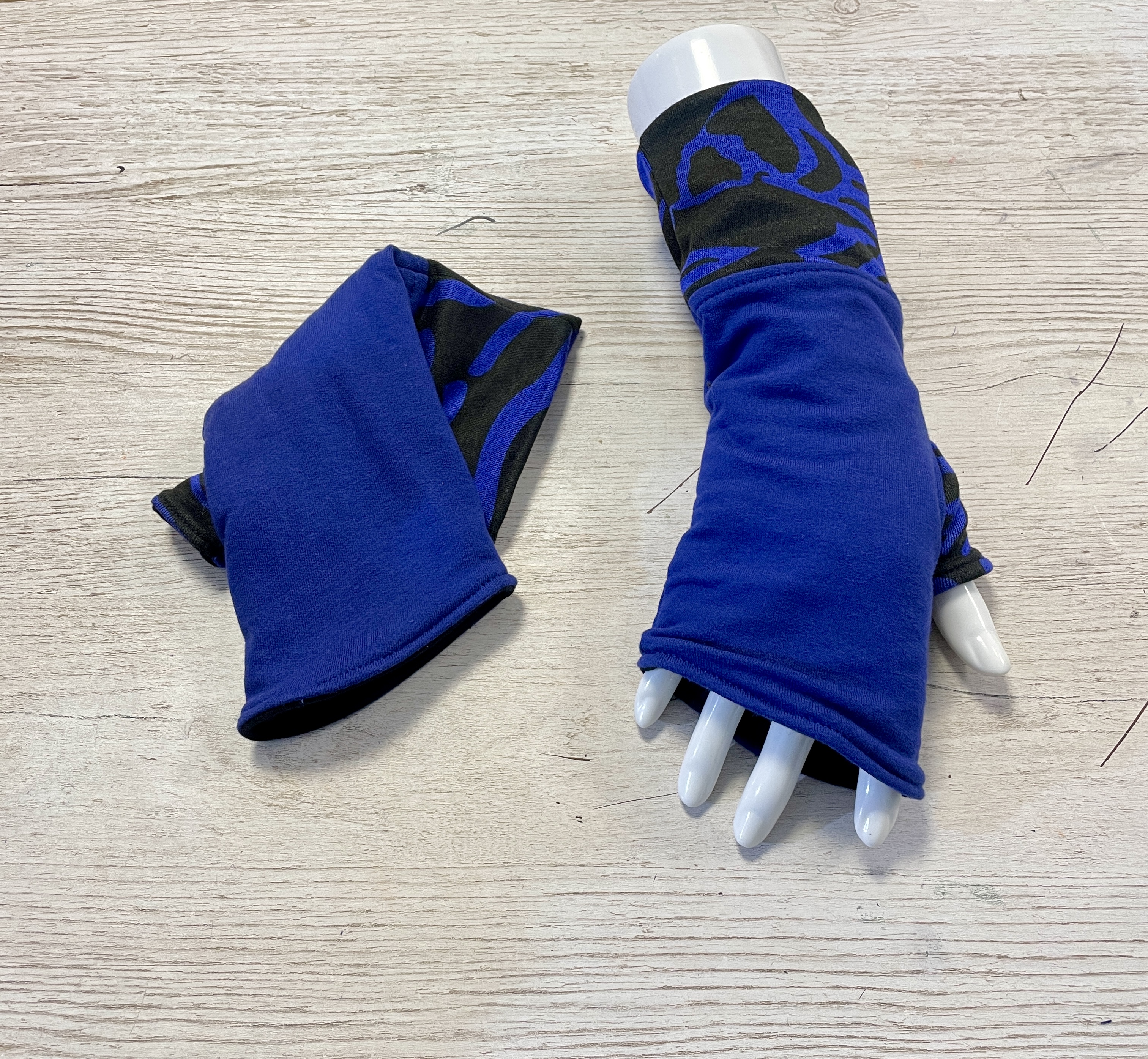 chèche, écharpe, foulard, gant, mitaine, fait main, créatrice française, made in france, idée cadeau, cadeau de noël, boutique de créateurs, boutique nantaise, kapsule éphémère