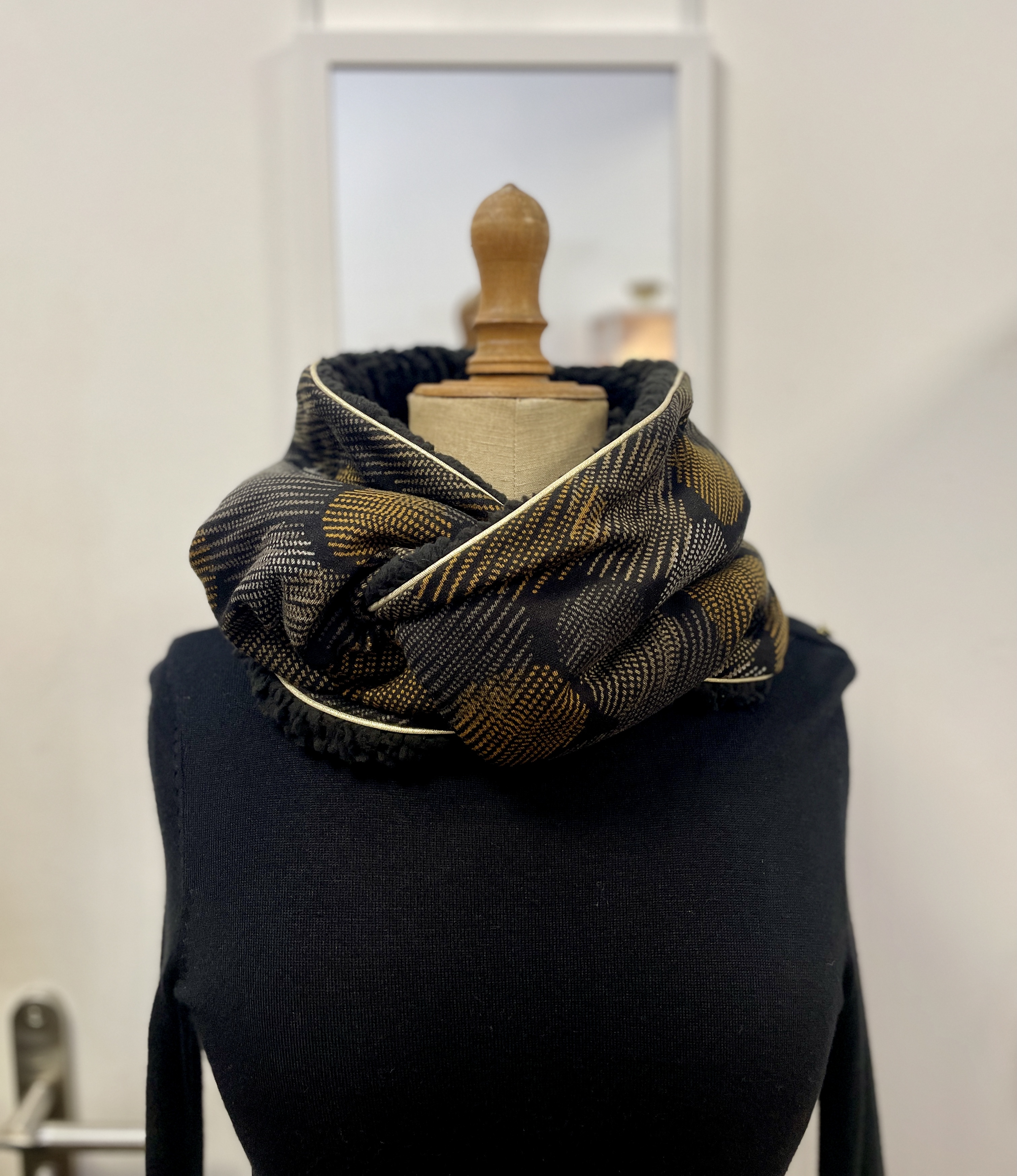 chèche, écharpe, foulard, gant, mitaine, fait main, créatrice française, made in france, idée cadeau, cadeau de noël, boutique de créateurs, boutique nantaise, kapsule éphémère