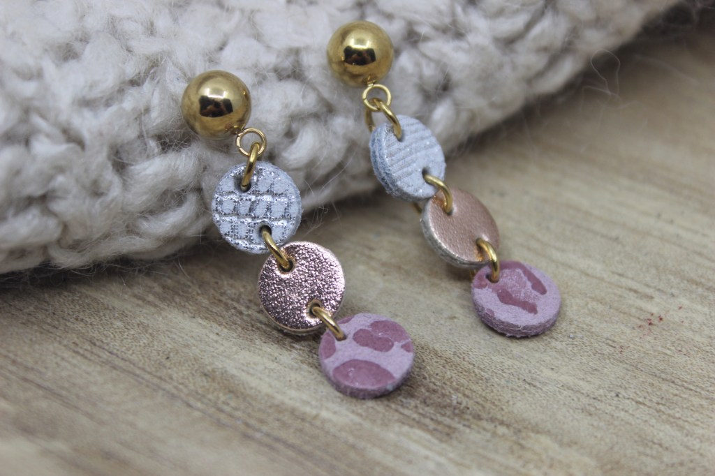 créoles, boucles d'oreilles, bijoux, cuir, créatrice, made in france, fait main, idée cadeau, boutique de créateurs, boutique nantaise, nantes, kapsule éphémère