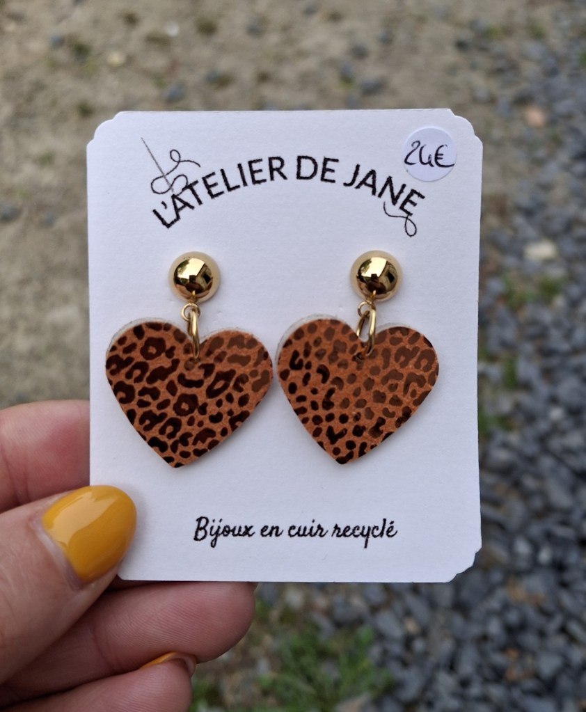 créoles, boucles d'oreilles, bijoux, cuir, créatrice, made in france, fait main, idée cadeau, boutique de créateurs, boutique nantaise, nantes, kapsule éphémère