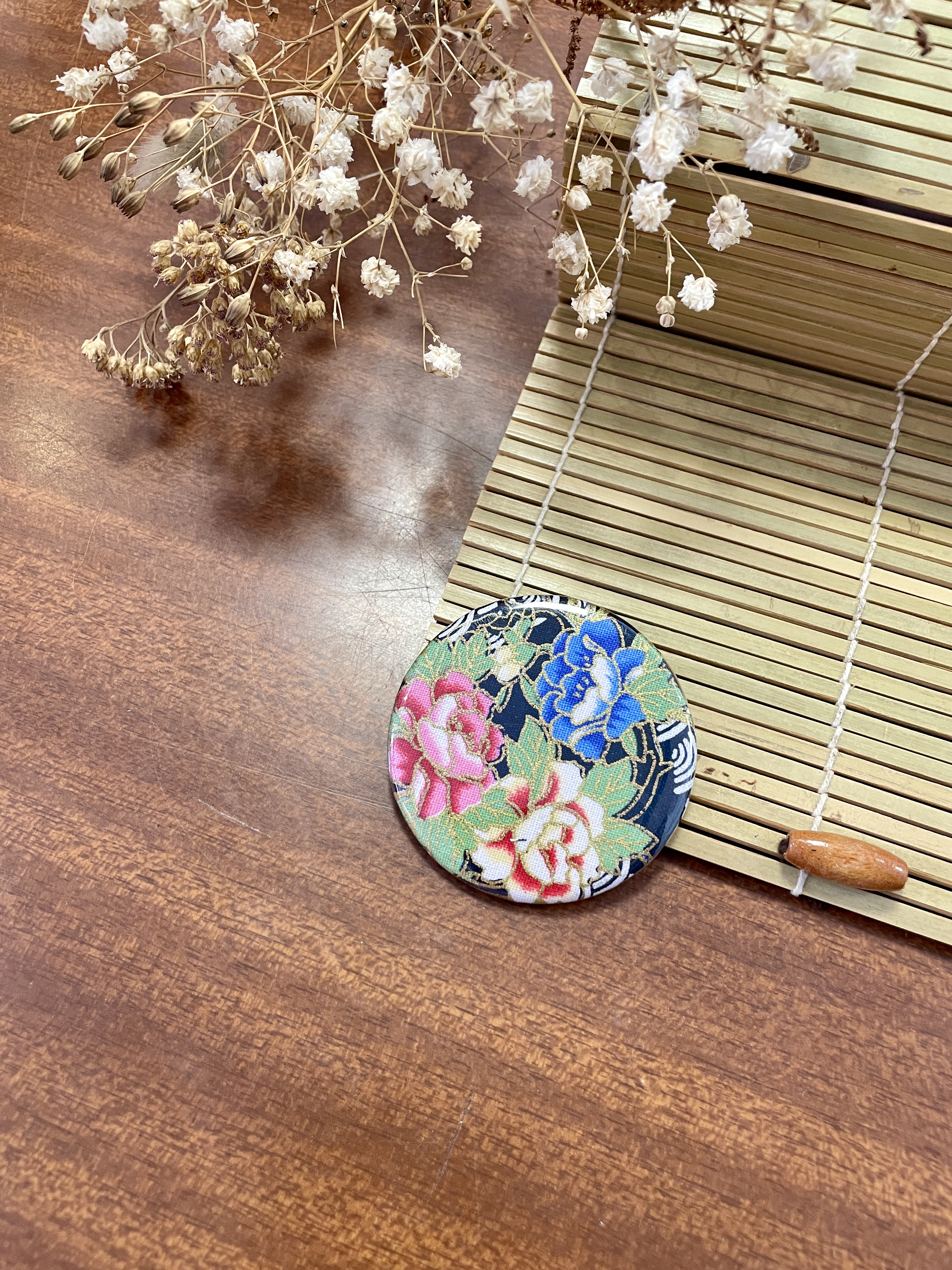 mug, timbale, badge, sac vrac, accessoires, zero déchet, fait main, kawaï, idée cadeau, création française, boutique nantaise, kapsule éphémère