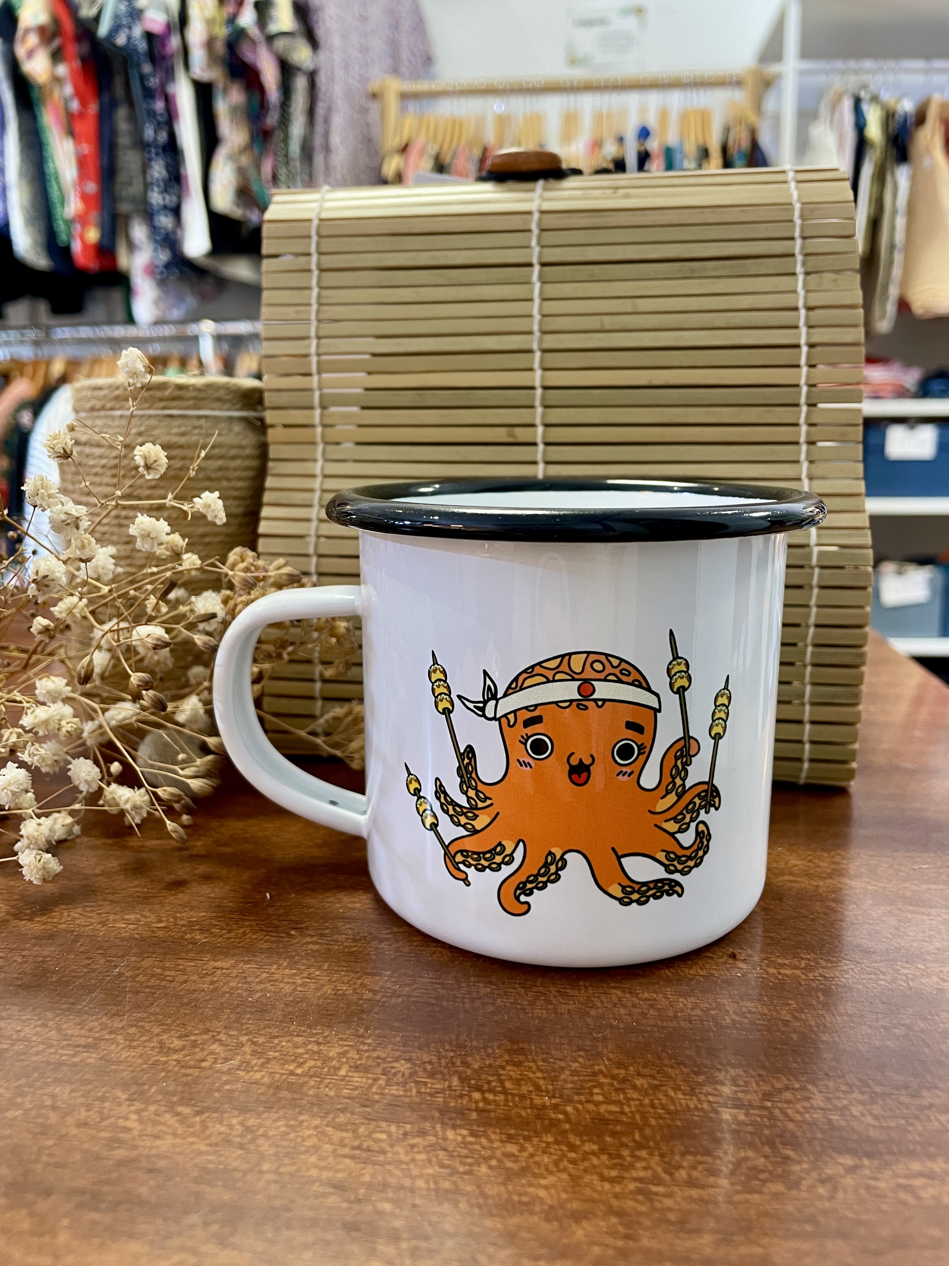 mug, timbale, badge, sac vrac, accessoires, zero déchet, fait main, kawaï, idée cadeau, création française, boutique nantaise, kapsule éphémère