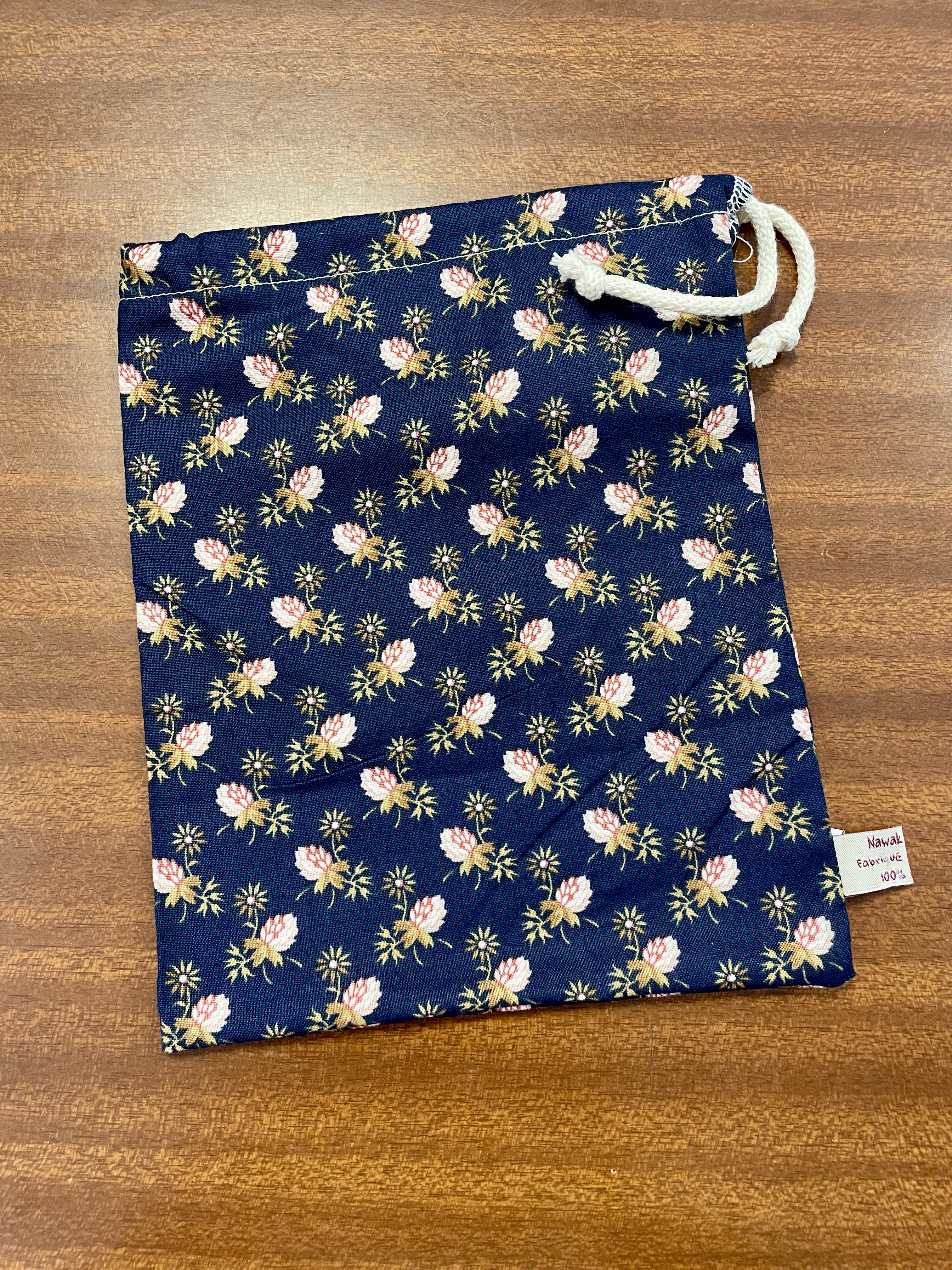 mug, timbale, badge, sac vrac, accessoires, zero déchet, fait main, kawaï, idée cadeau, création française, boutique nantaise, kapsule éphémère
