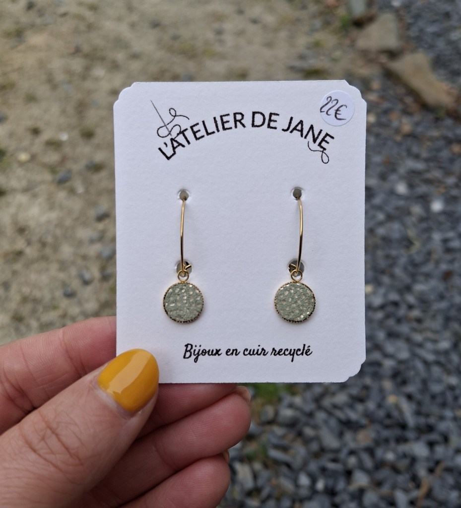 créoles, boucles d'oreilles, bijoux, cuir, créatrice, made in france, fait main, idée cadeau, boutique de créateurs, boutique nantaise, nantes, kapsule éphémère