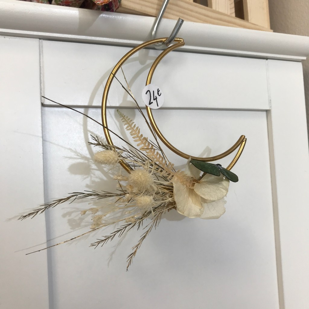 lune, fleurs séchées, fleurs stabilisées, déco, végétal, fait main, fabrication française, local, idée cadeau, noël