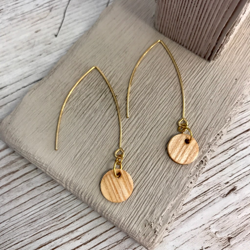 boucles d'oreilles, bijoux, bois, acier inoxydable, fait main, recyclage, créatrice, fabrication locale, idée cadeau, made in France