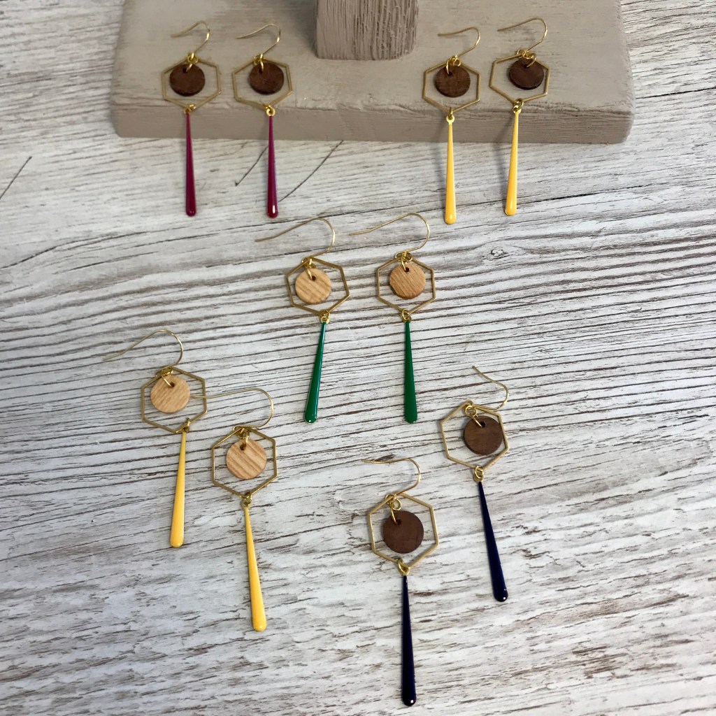 boucles d'oreilles, bijoux, bois, acier inoxydable, fait main, recyclage, créatrice, fabrication locale, idée cadeau, made in France