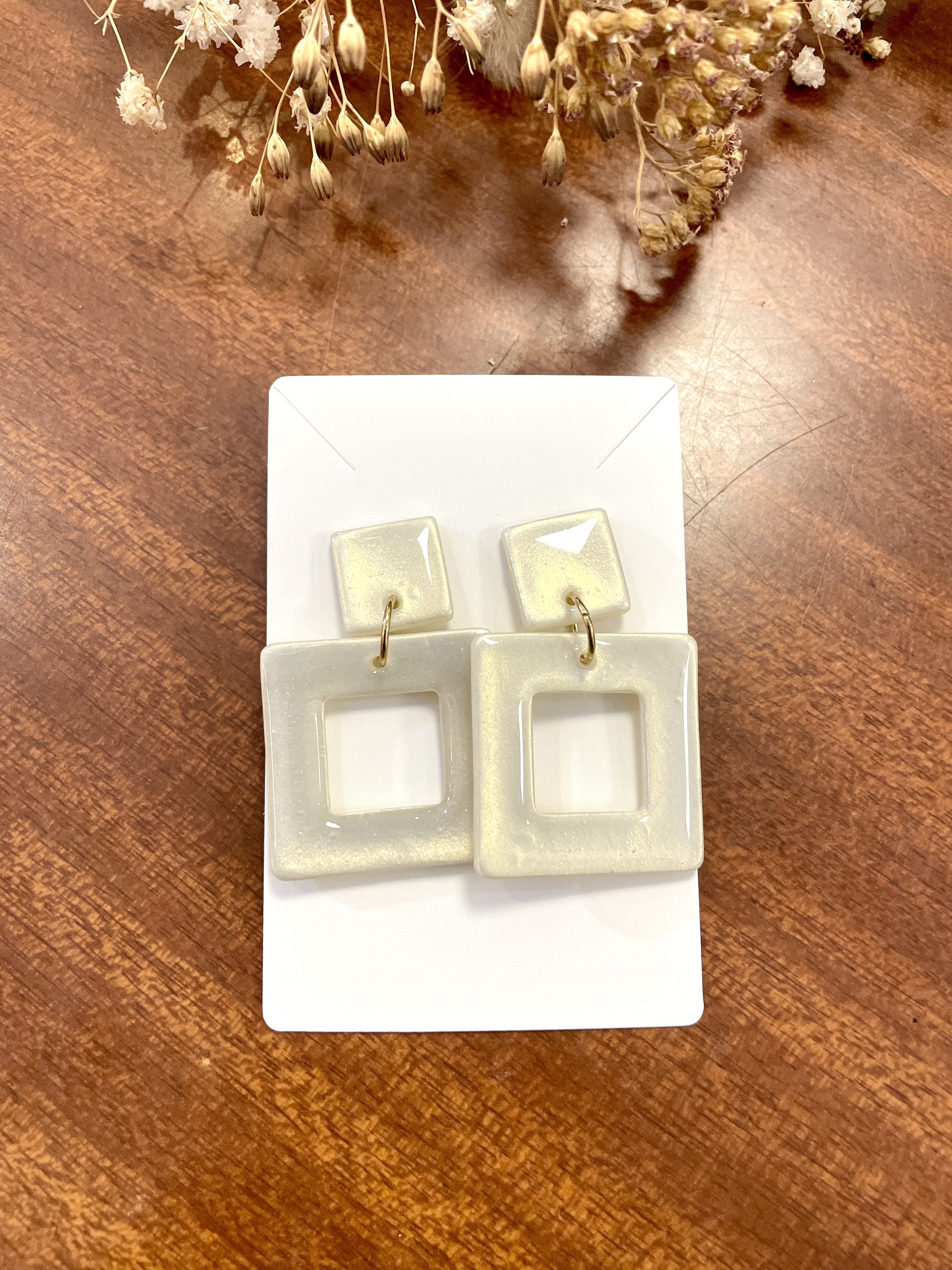 boucles d'oreilles, bijoux, pâte polymère, acier inoxydable, créatrice française, fabrication locale, éthique, idée cadeau, boutique de créateurs, boutique nantaise, kapsule éphémère