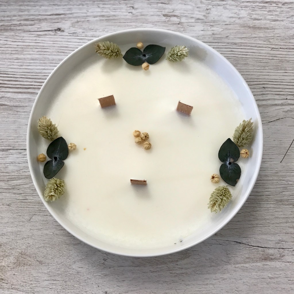 bougie parfumée, fleurs séchées, déco, senteur, fait main, upcylcing, idée cadeau, créatrice, fleuriste, made in france, local, cadeau noël