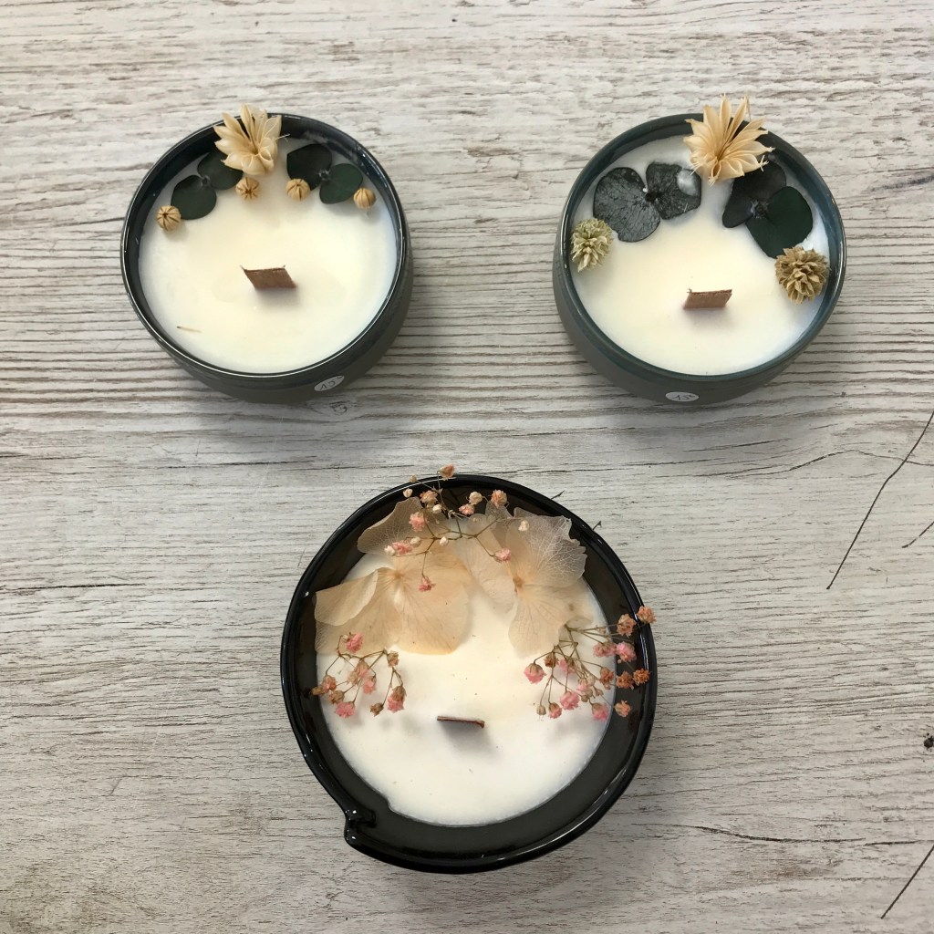 bougie parfumée, fleurs séchées, déco, senteur, fait main, upcylcing, idée cadeau, créatrice, fleuriste, made in france, local, cadeau noël