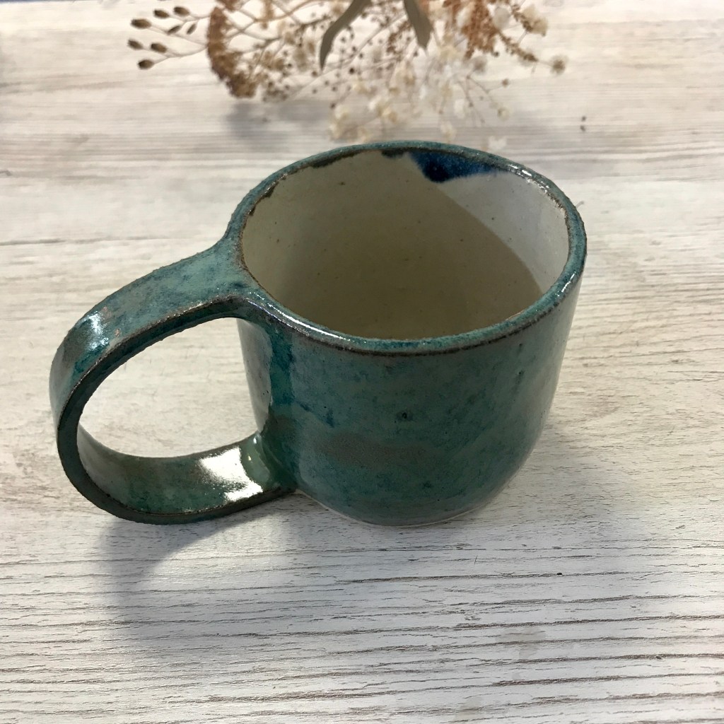 céramique, porcelaine, peint à la main, fait main, créatrice, potière, fabrication locale, made in france, idée cadeau, grès, tasse, mug