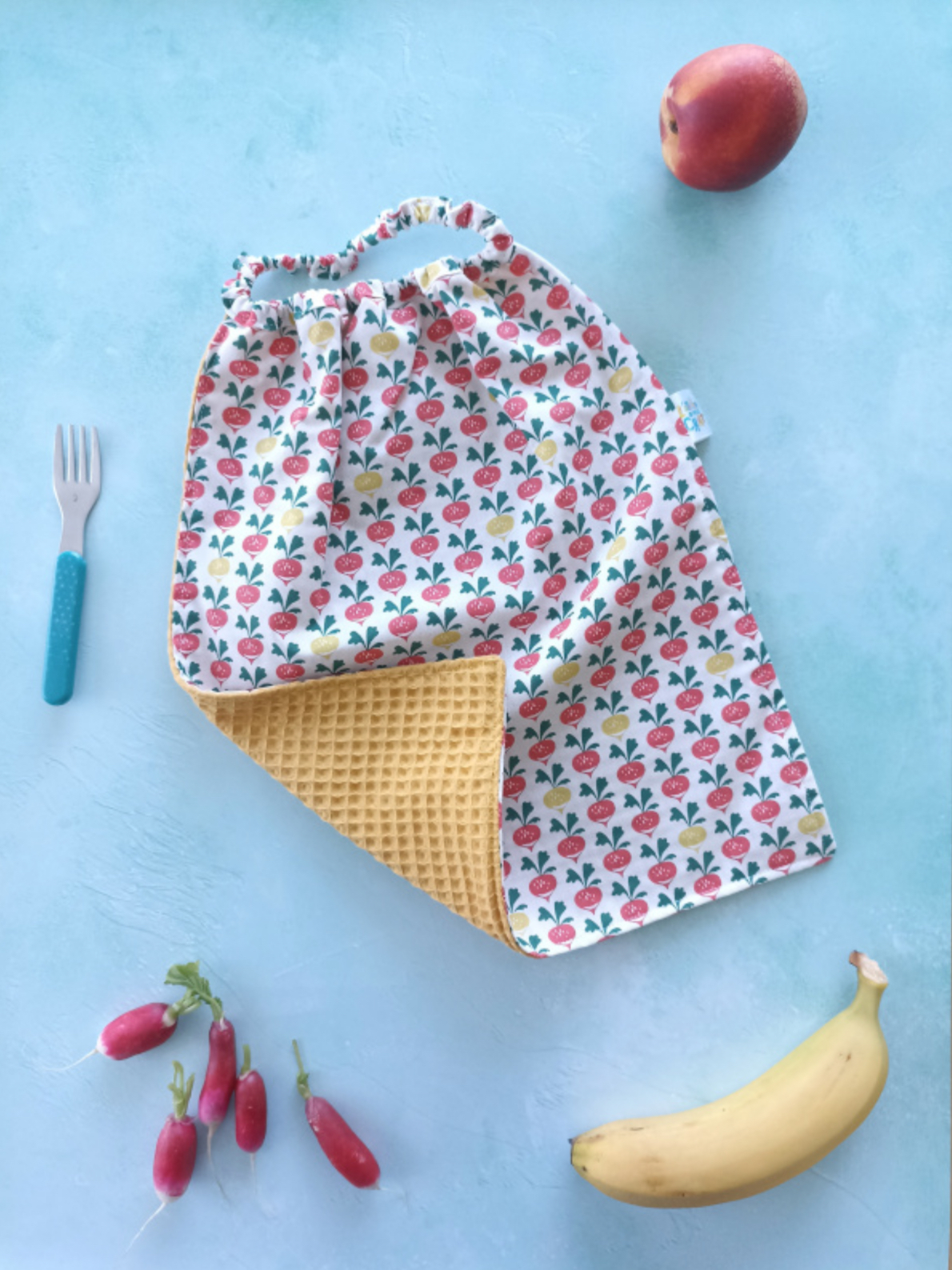 serviette élastique, bavoir, sarouel évolutif, vêtement enfant, cadeau de naissance, idée cadeau, créatrice française, fabrication locale, fait main, boutique de créateurs, boutique nantaise, kapsule éphémère