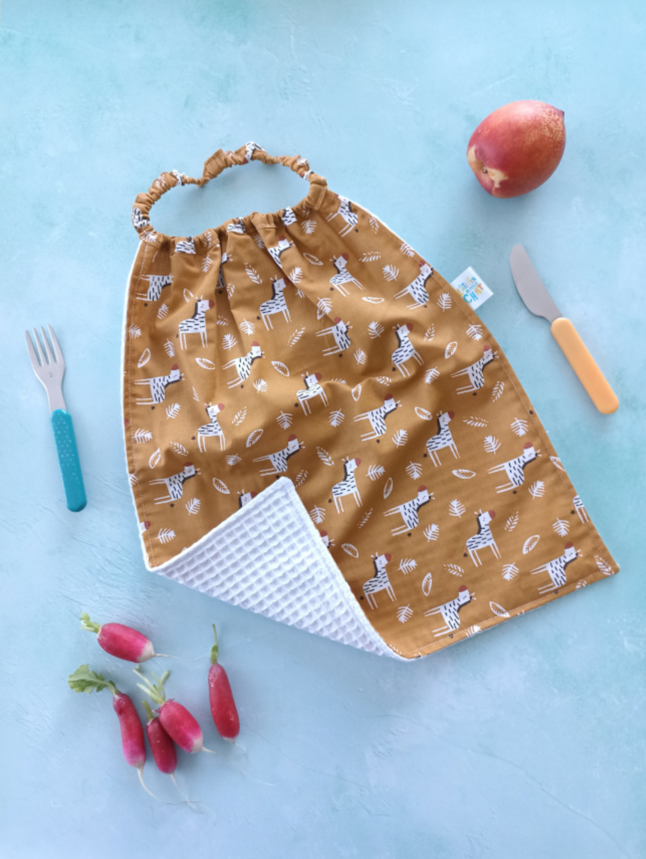 serviette élastique, bavoir, sarouel évolutif, vêtement enfant, cadeau de naissance, idée cadeau, créatrice française, fabrication locale, fait main, boutique de créateurs, boutique nantaise, kapsule éphémère