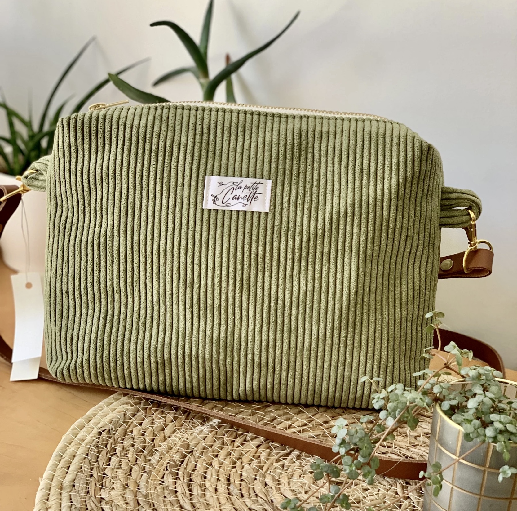 sac, banane, pochette, trousse, accessoires, velours côtelé, fait main, créatrice, made in france, idée cadeau, fabrication locale, boutique de créateurs, boutique nantaise, kapsule éphémère