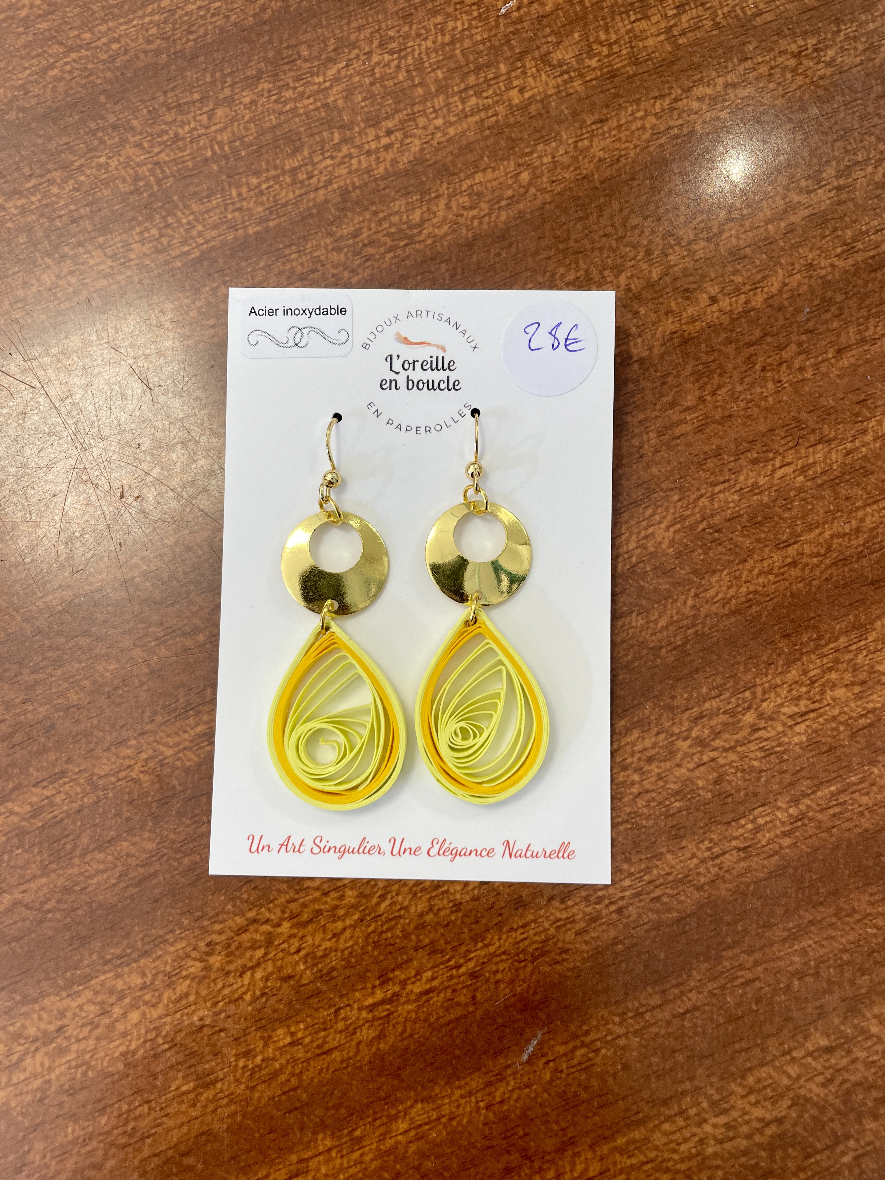 bijoux, boucles d'oreilles, paperolles, quilling, papier, fait main, modèle unique, créatrice, made in france, fabrication locale, idée cadeau, boutique de créateurs, kapsule éphémère