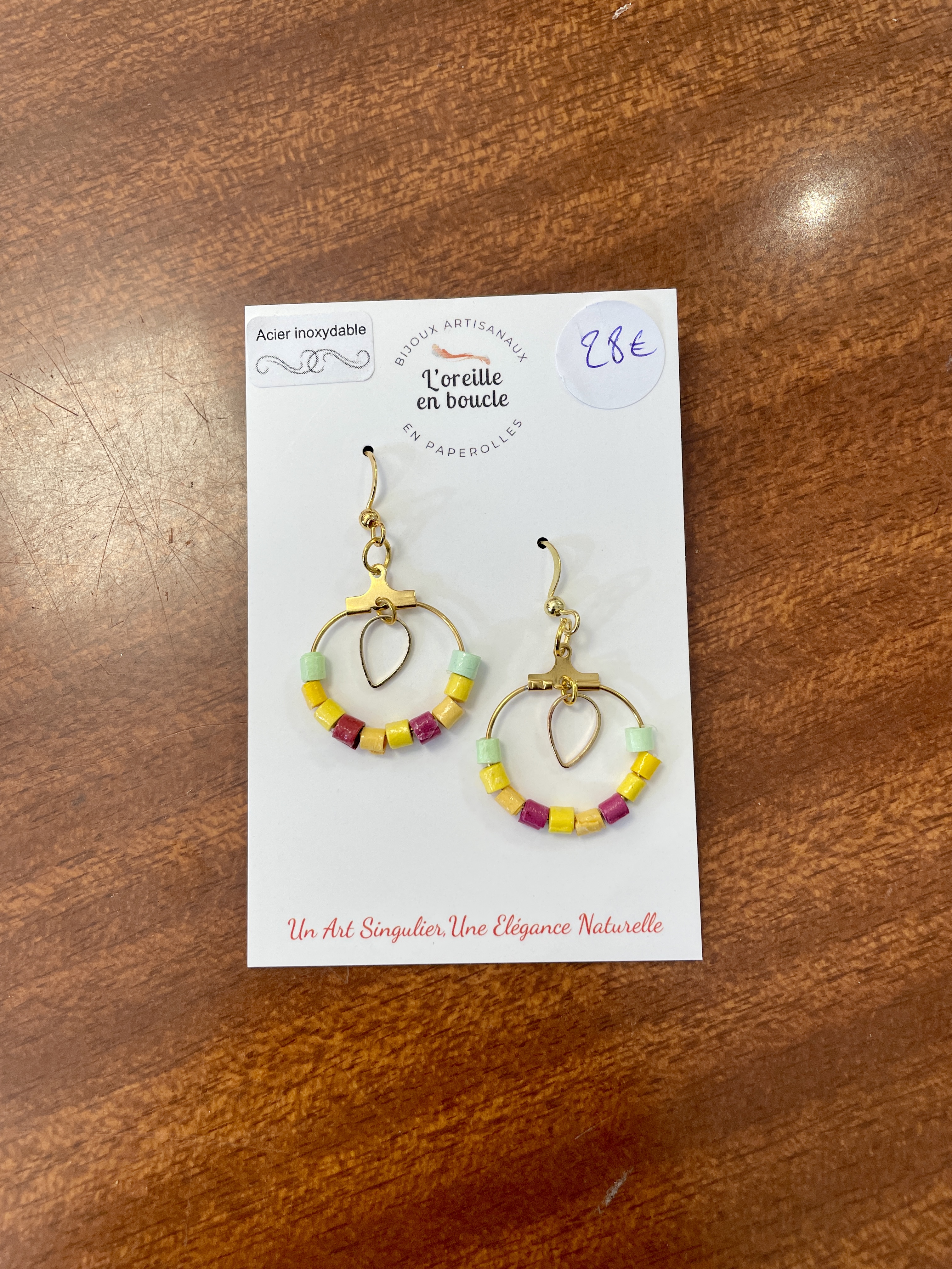 bijoux, boucles d'oreilles, paperolles, quilling, papier, fait main, modèle unique, créatrice, made in france, fabrication locale, idée cadeau, boutique de créateurs, kapsule éphémère