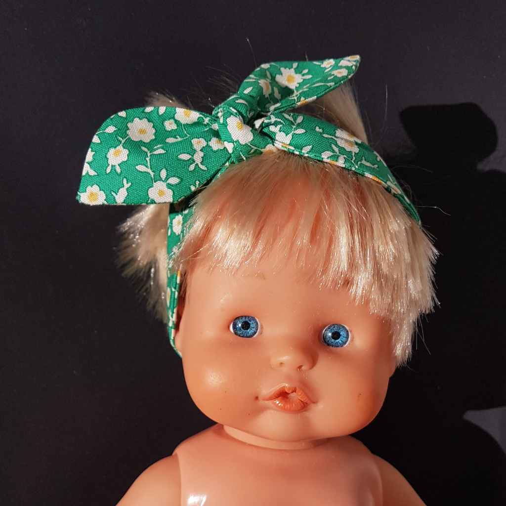 jouet, jeux enfants, vêtement poupée, fait main, idée cadeau, cadeau de noël, créatrice française, made in france, fabrication locale.