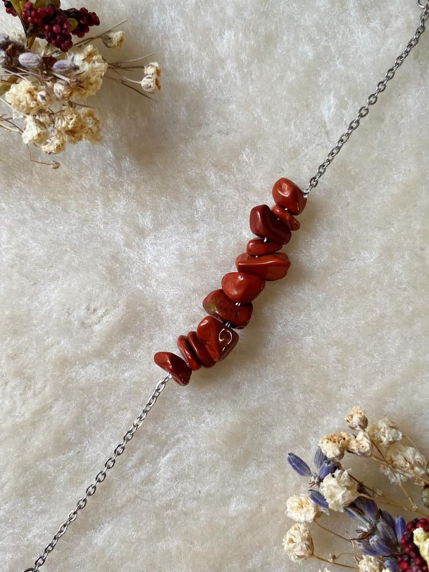 bracelet, bijoux, collier, boucles d'oreilles, chaine de main, bodychain, pierres naturelles, lithothérapie, fait main, idée cadeau, créatrice française, made in france, boutique de créateurs, boutique nantaise, nantes, kapsule ephémère