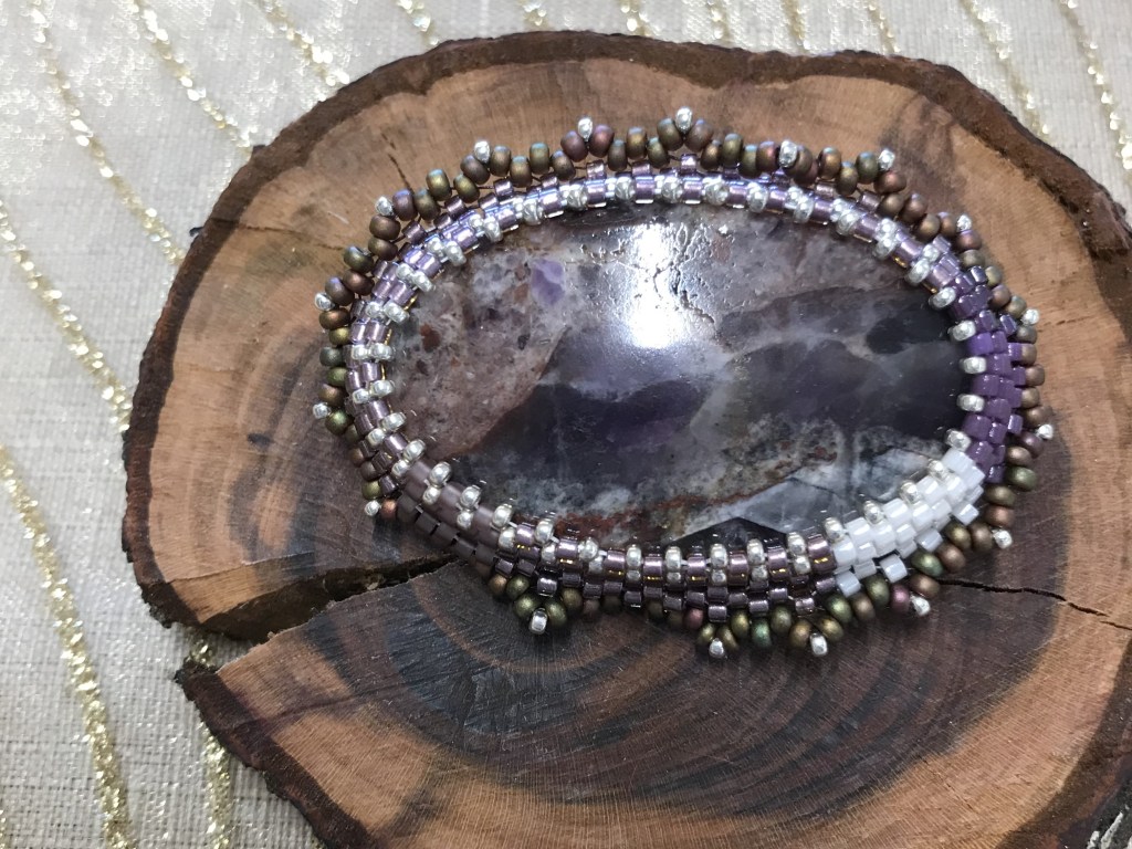 bijoux, pierres naturelles, perles miyuki, bijoutière, créatrice, fait main, tissé, collier, bracelet, boucles d'oreilles, idée cadeau, fabrication française, fabrication locale