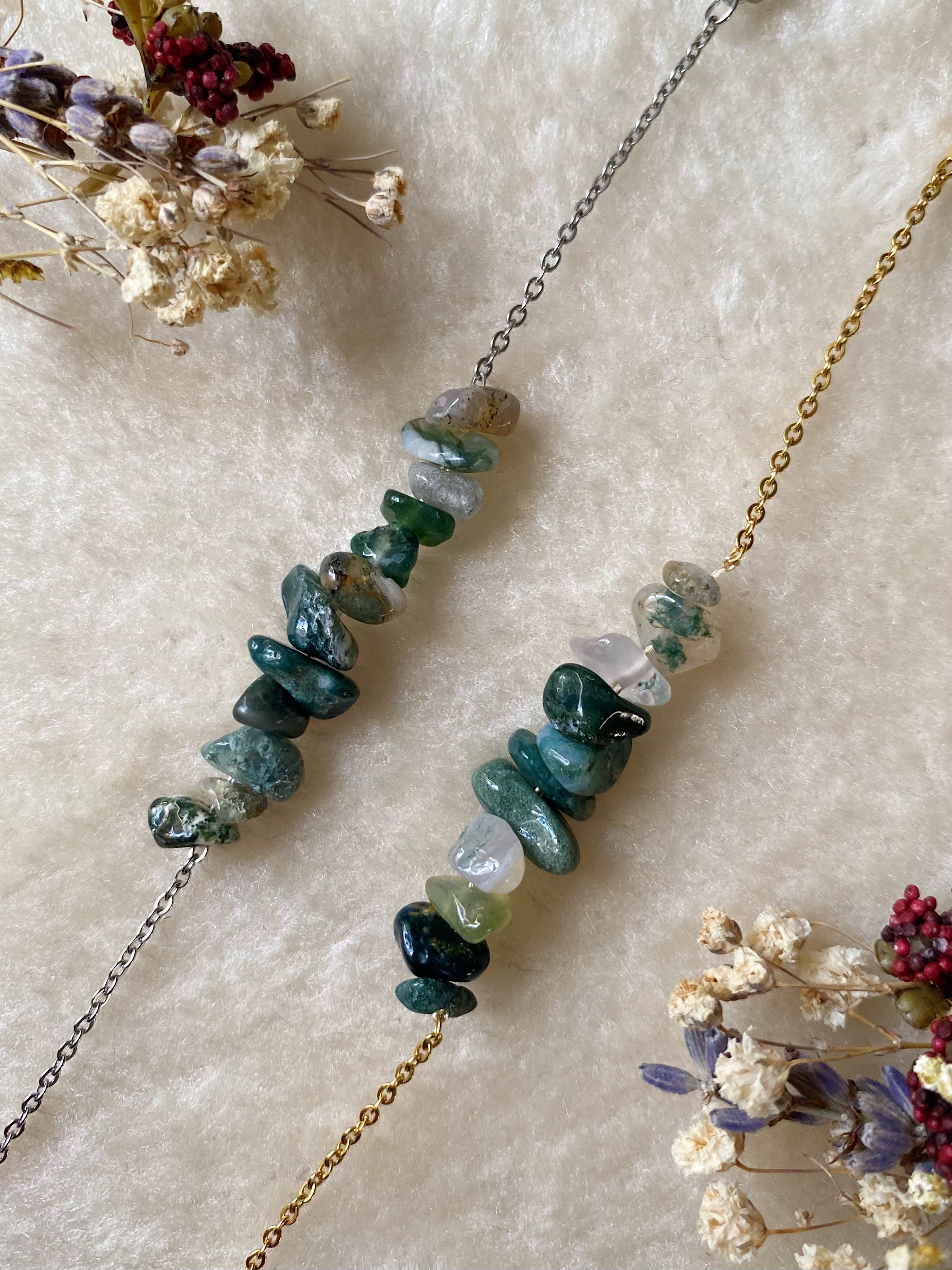 bracelet, bijoux, collier, boucles d'oreilles, chaine de main, bodychain, pierres naturelles, lithothérapie, fait main, idée cadeau, créatrice française, made in france, boutique de créateurs, boutique nantaise, nantes, kapsule ephémère