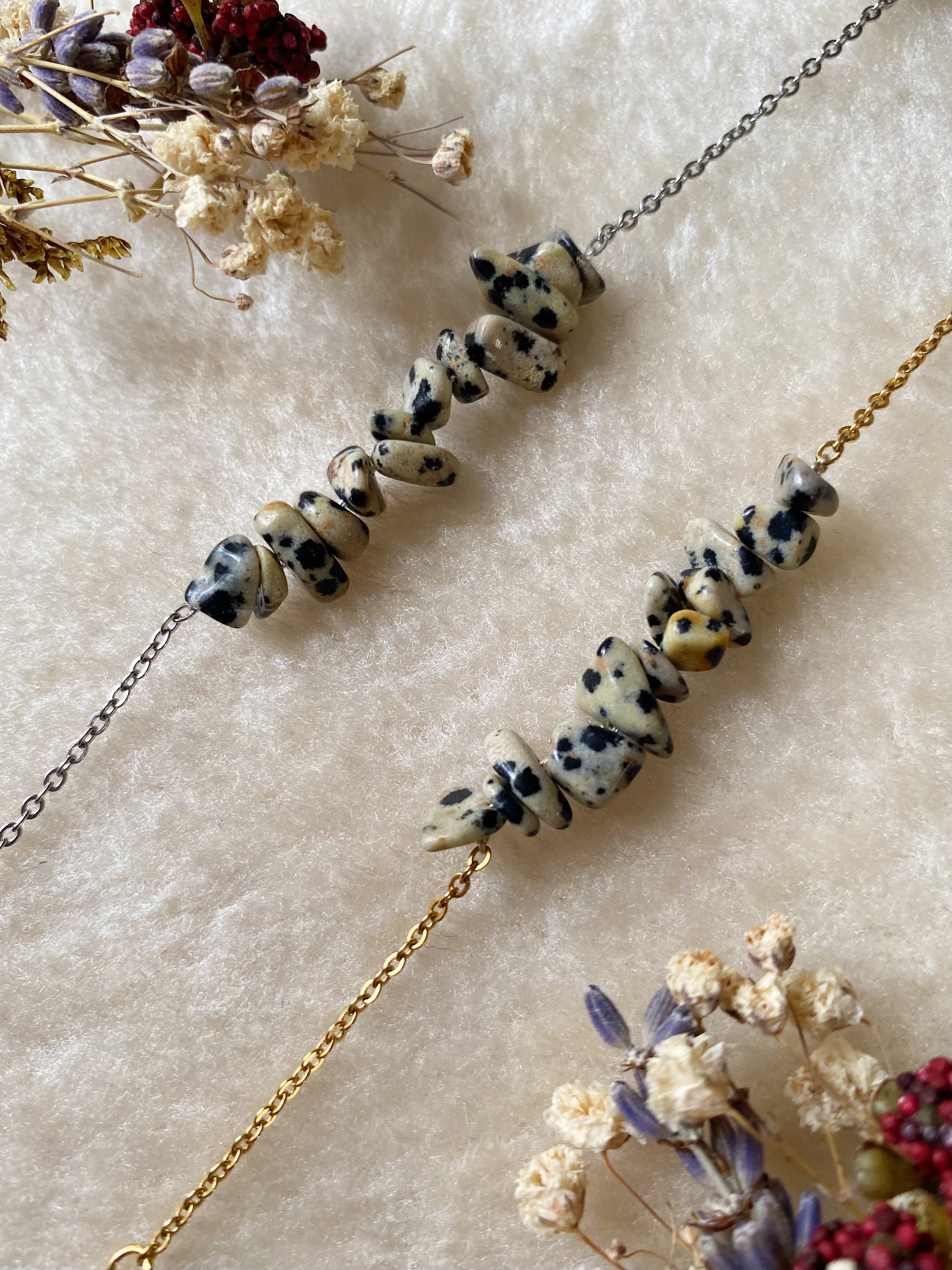 bracelet, bijoux, collier, boucles d'oreilles, chaine de main, bodychain, pierres naturelles, lithothérapie, fait main, idée cadeau, créatrice française, made in france, boutique de créateurs, boutique nantaise, nantes, kapsule ephémère