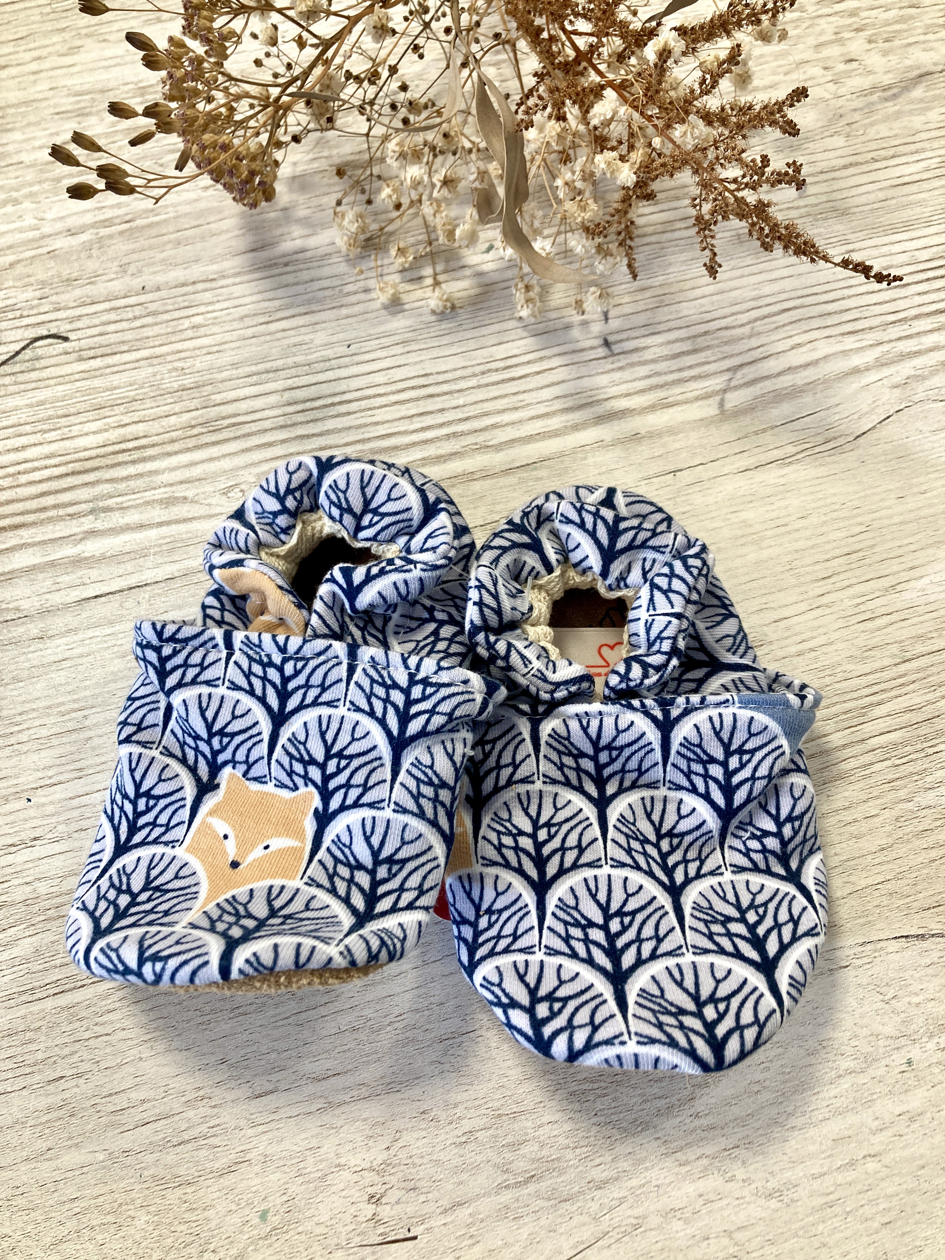 chaussons, vêtement enfant, bébé, créatrice, fait main, made in france, fabrication locale, idée cadeau, cadeau de naissance, boutique de créateurs, kapsule éphémère
