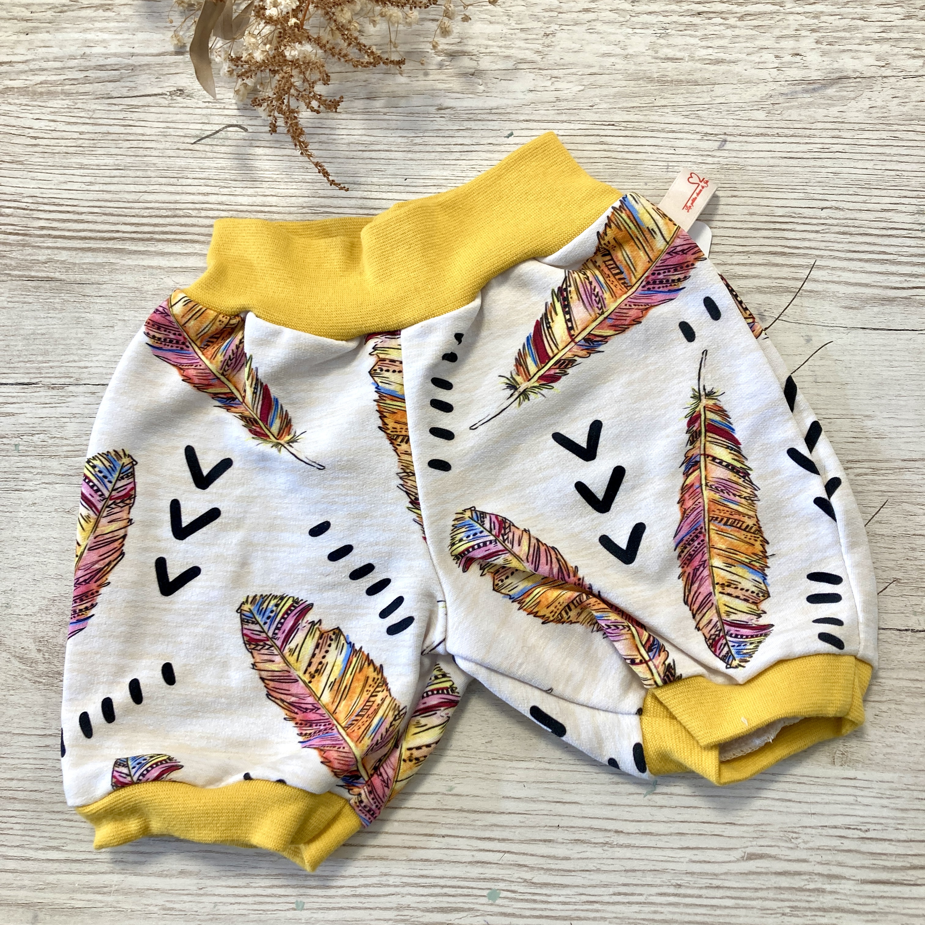 sarouel évolutif, short, vêtement enfant, bébé, créatrice, fait main, made in france, fabrication locale, idée cadeau, cadeau de naissance, boutique de créateurs, kapsule éphémère