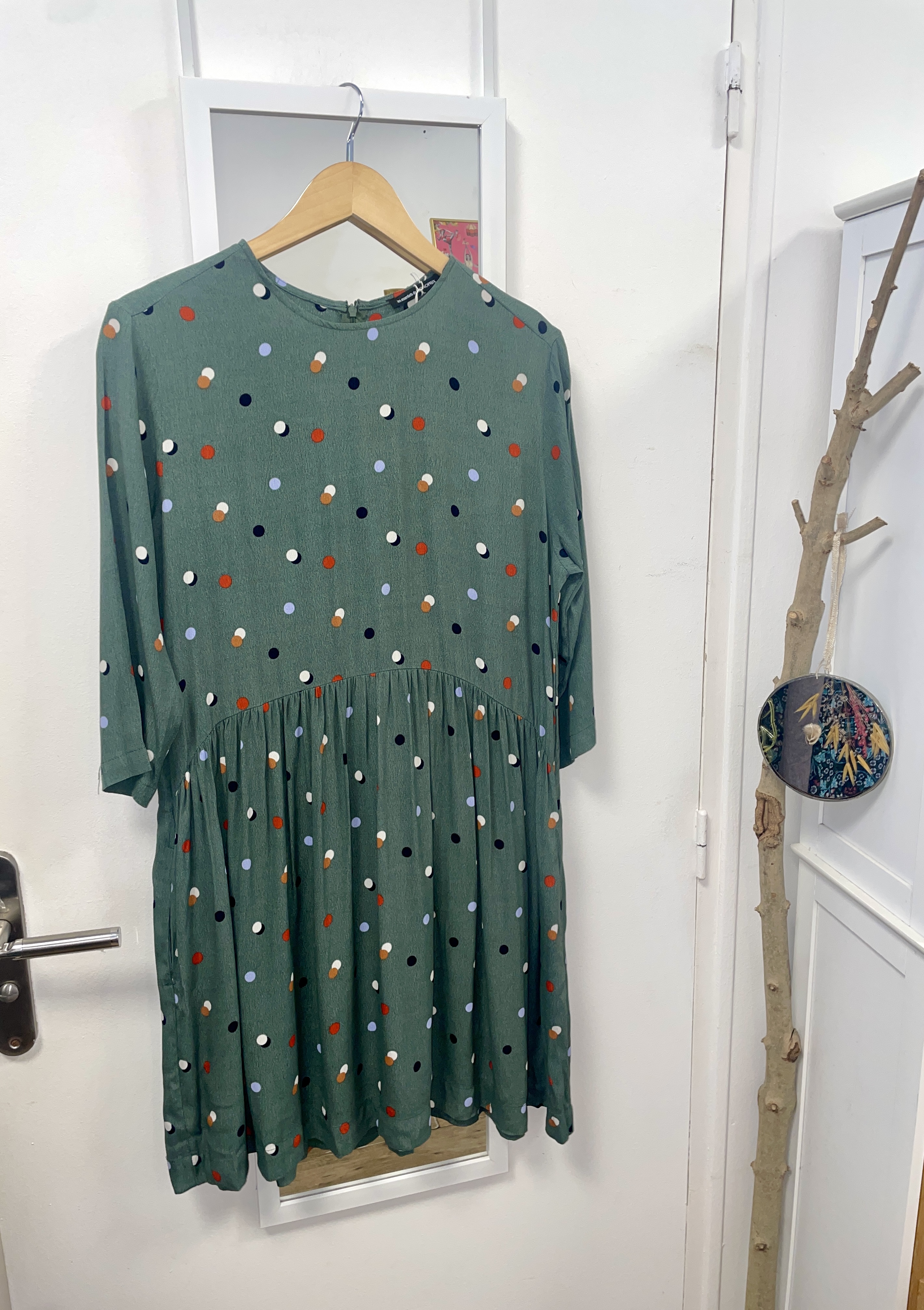 robe, friperie, seconde main, vêtement d'occasion, mode durable, prêt à porter, éthique, boutique, nantes, kapsule éphémère, monoprix