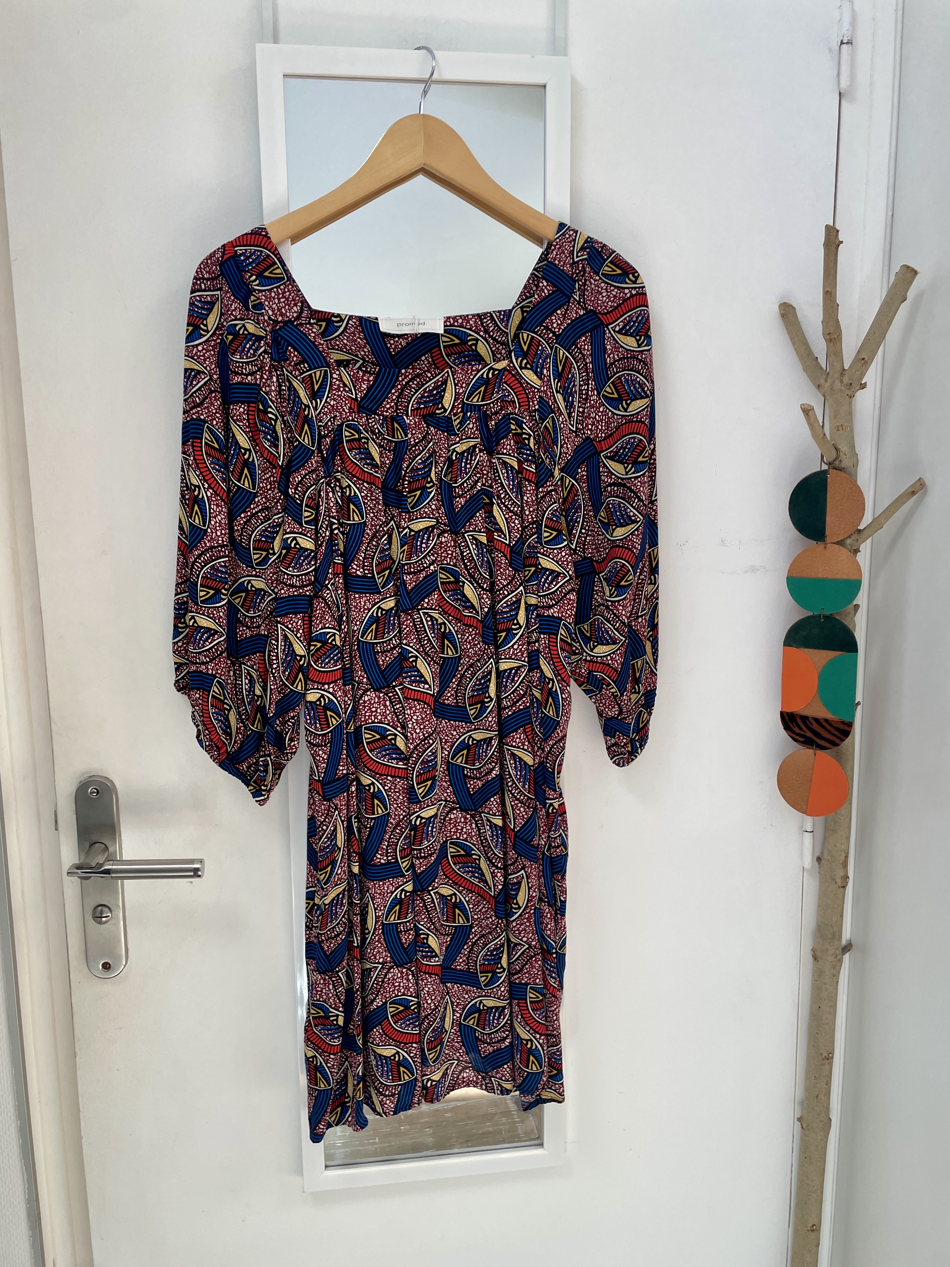 robe, friperie, seconde main, vêtement d'occasion, mode durable, prêt à porter, éthique, boutique, nantes, kapsule éphémère, promod