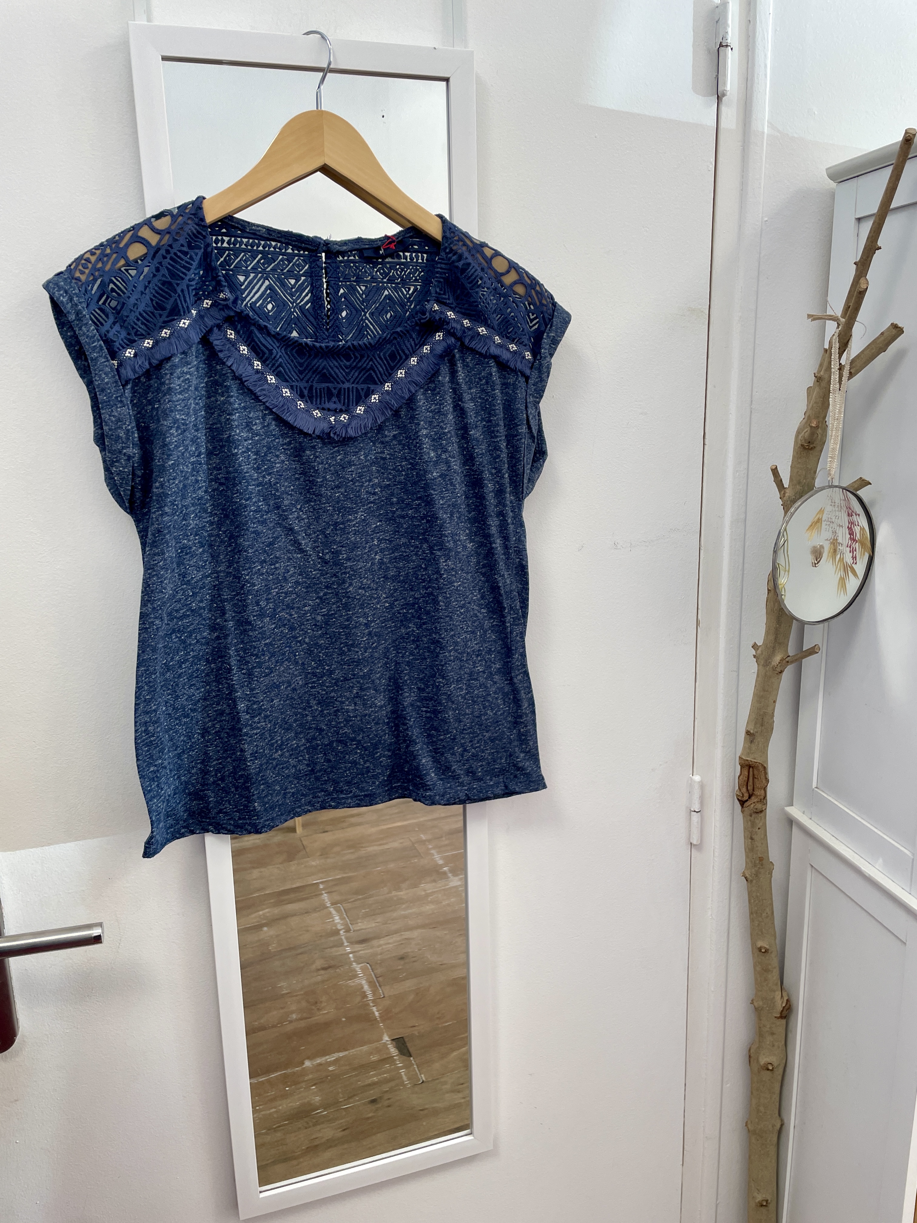 top, tee-shirt, débardeur, haut, prêt à porter, mode, vêtements, friperie, seconde main, etam